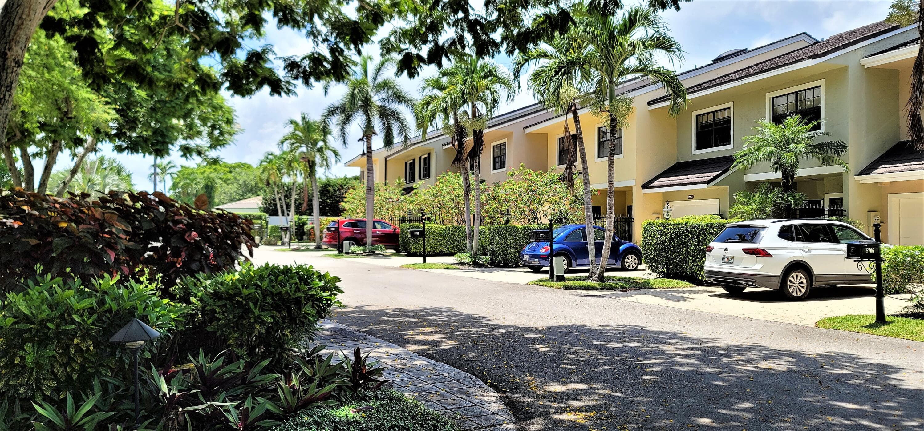 5698 Santiago Circle, Boca Raton, view 2