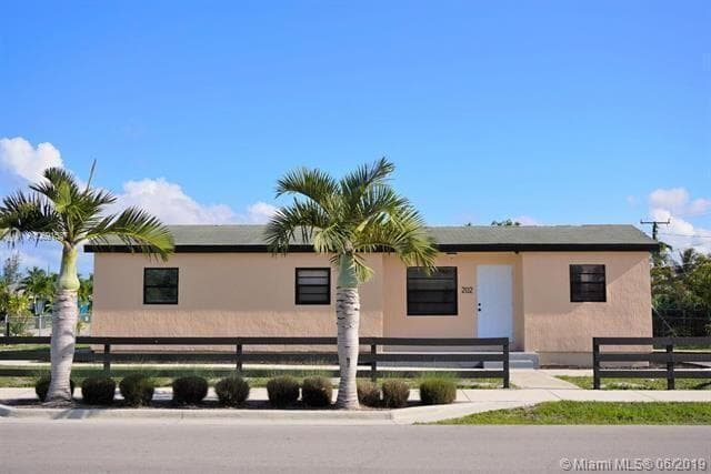 202 SW 11th Avenue, Delray Beach, exterior view