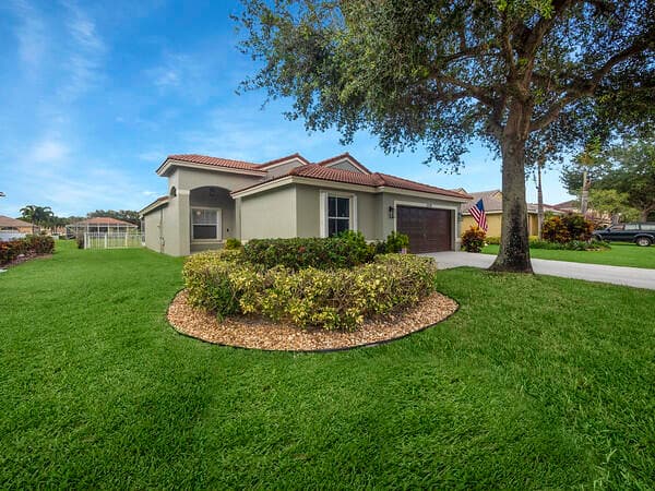 5378 Oakmont Village Circle, Lake Worth, view 2