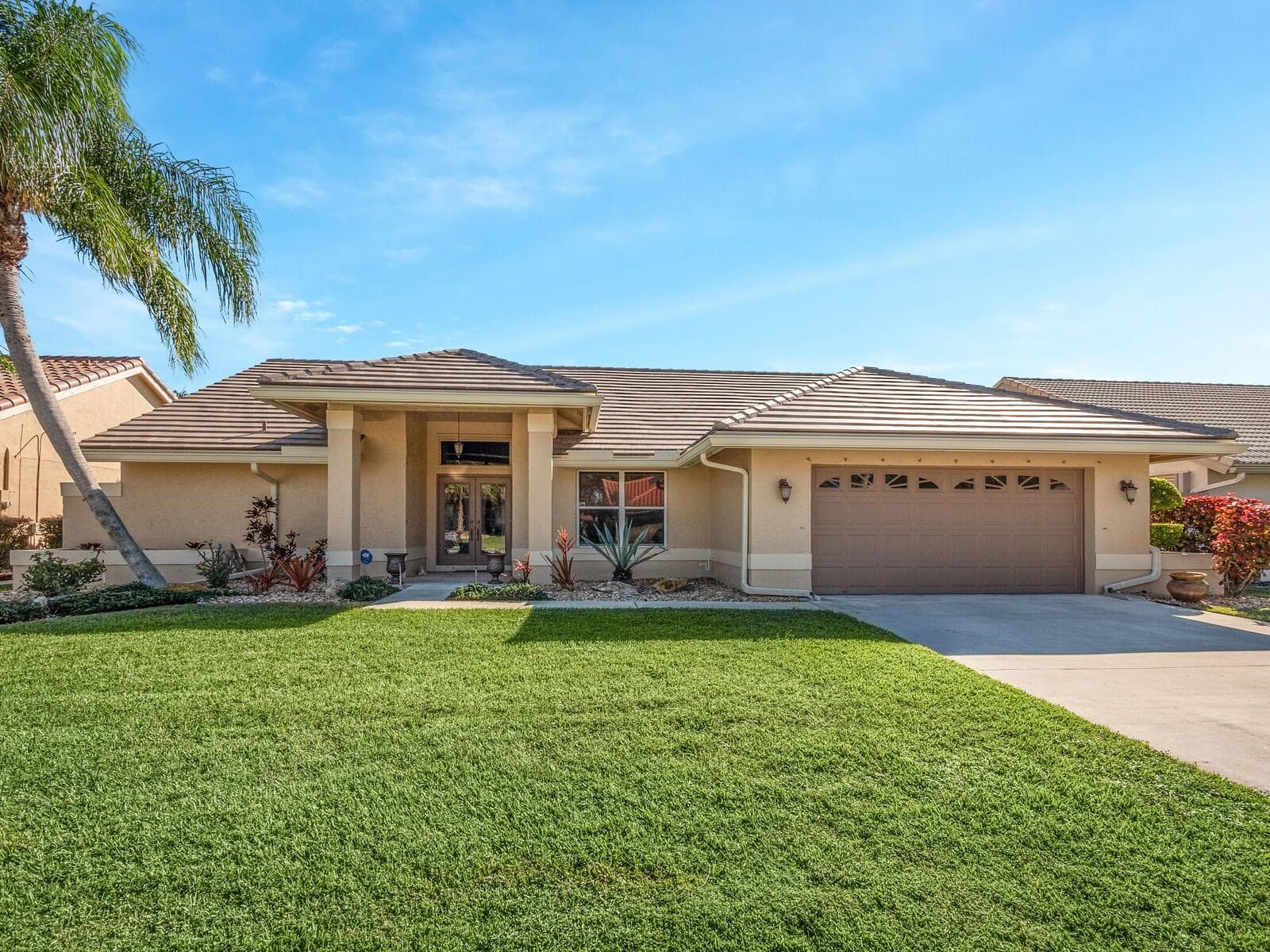 5864 Wedgewood Village Circle, Lake Worth, exterior view