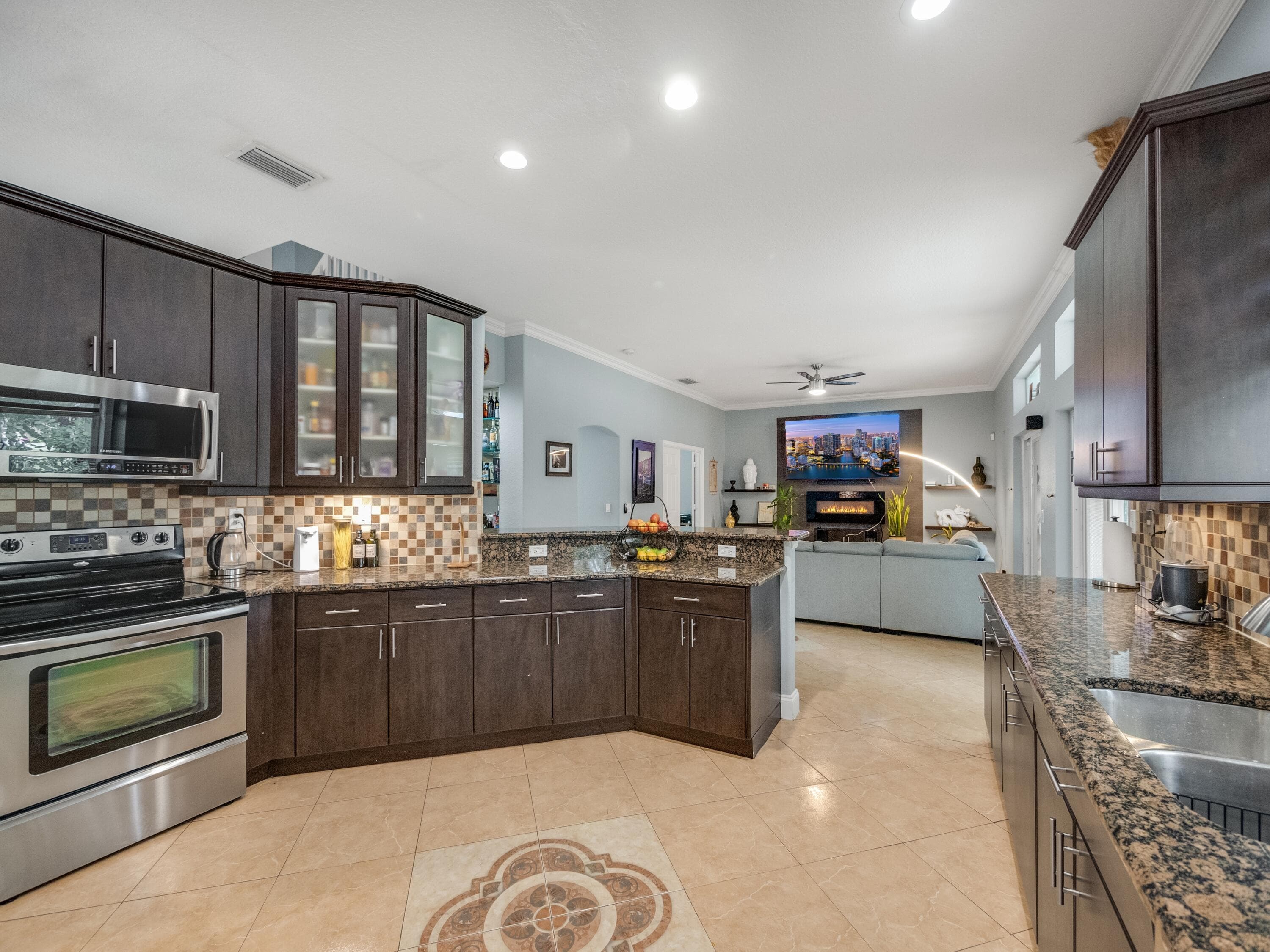 5591 Bermuda Dunes Circle, Lake Worth, view 4