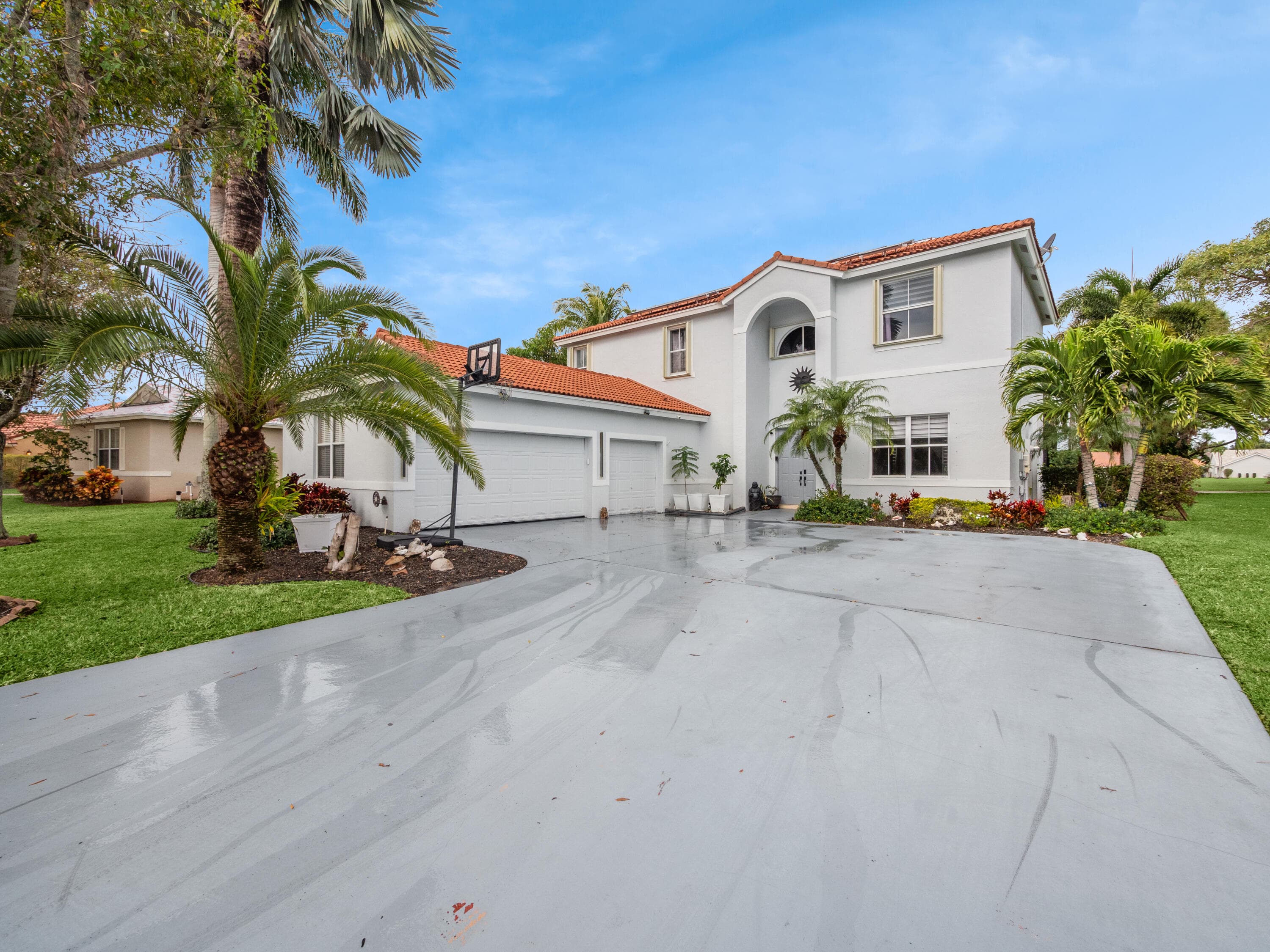 5591 Bermuda Dunes Circle, Lake Worth, view 2