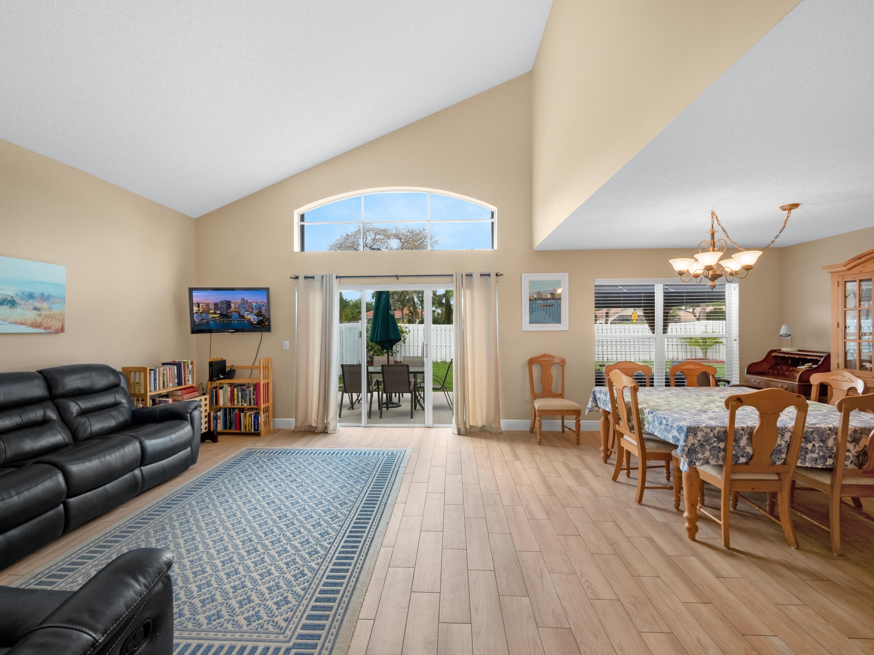 5025 Prairie Dunes Village Circle, Lake Worth, view 2