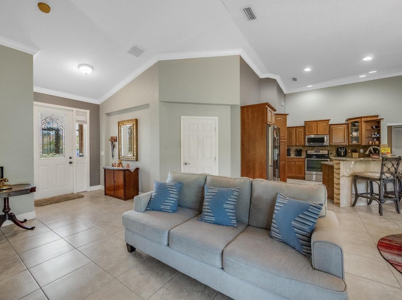 957 SW Mchord Avenue, Port St. Lucie, view 4