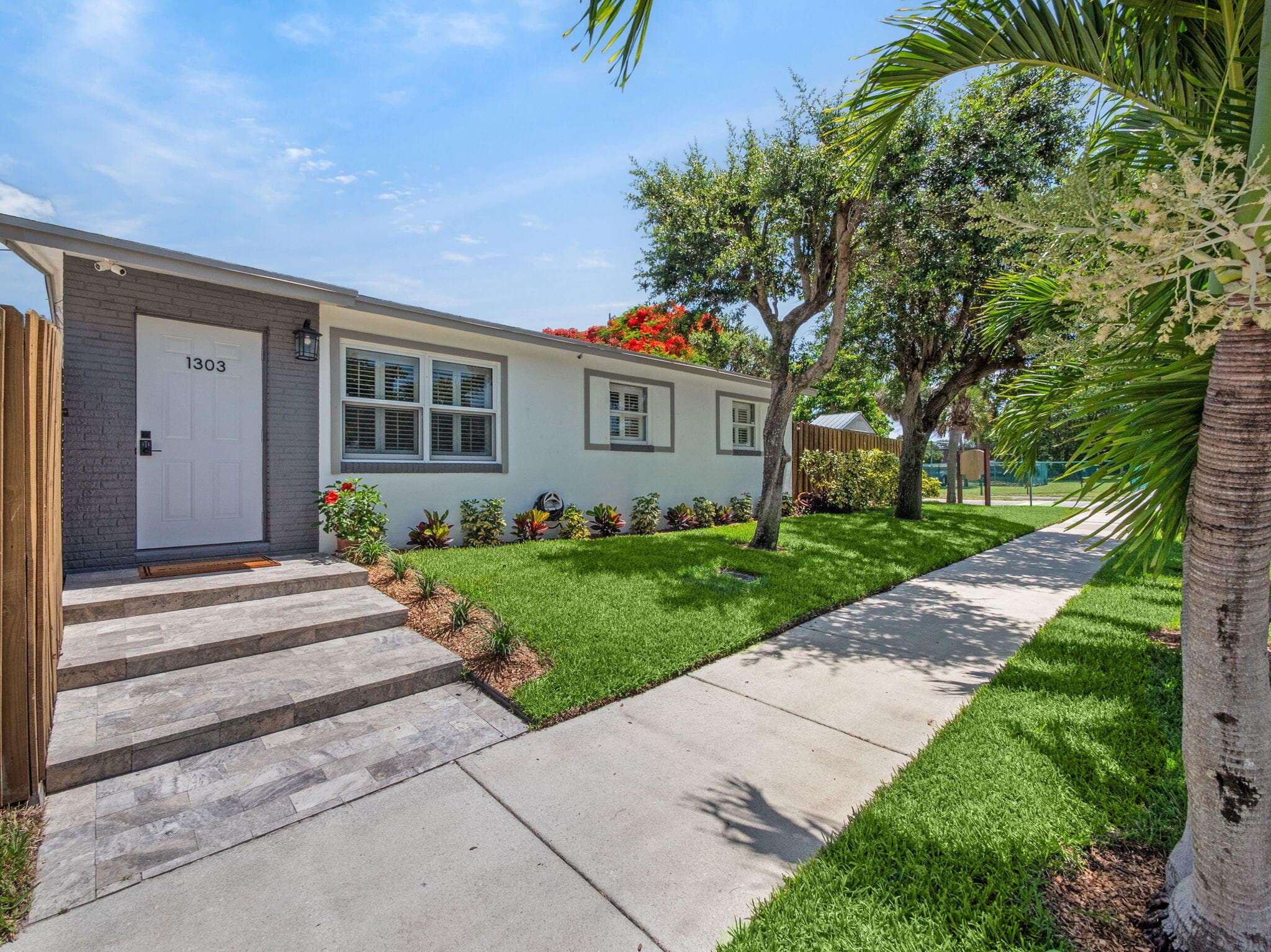 1303 NW 2nd Street, Delray Beach, view 2