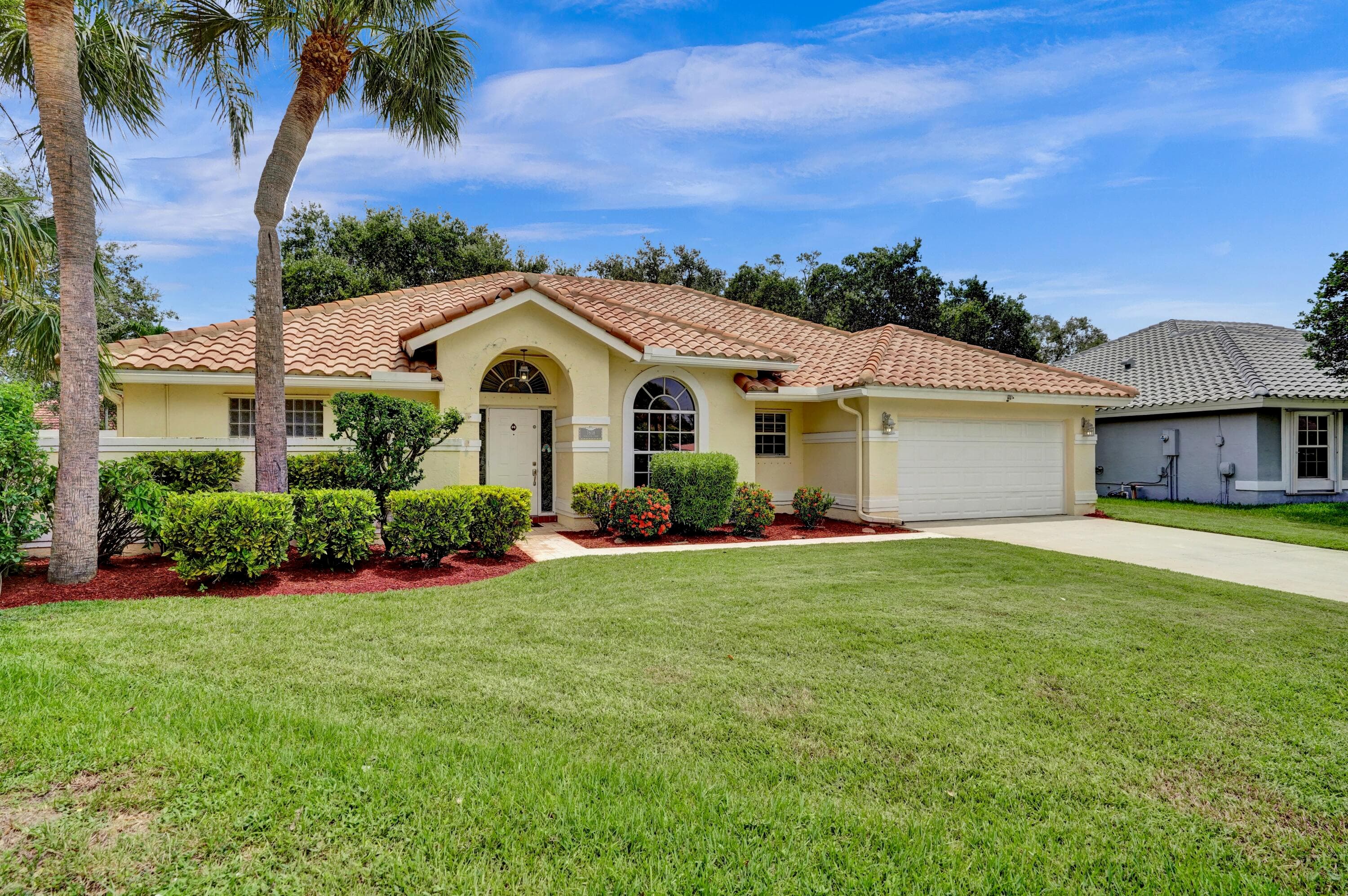 7608 Monclair Court, Lake Worth, view 4