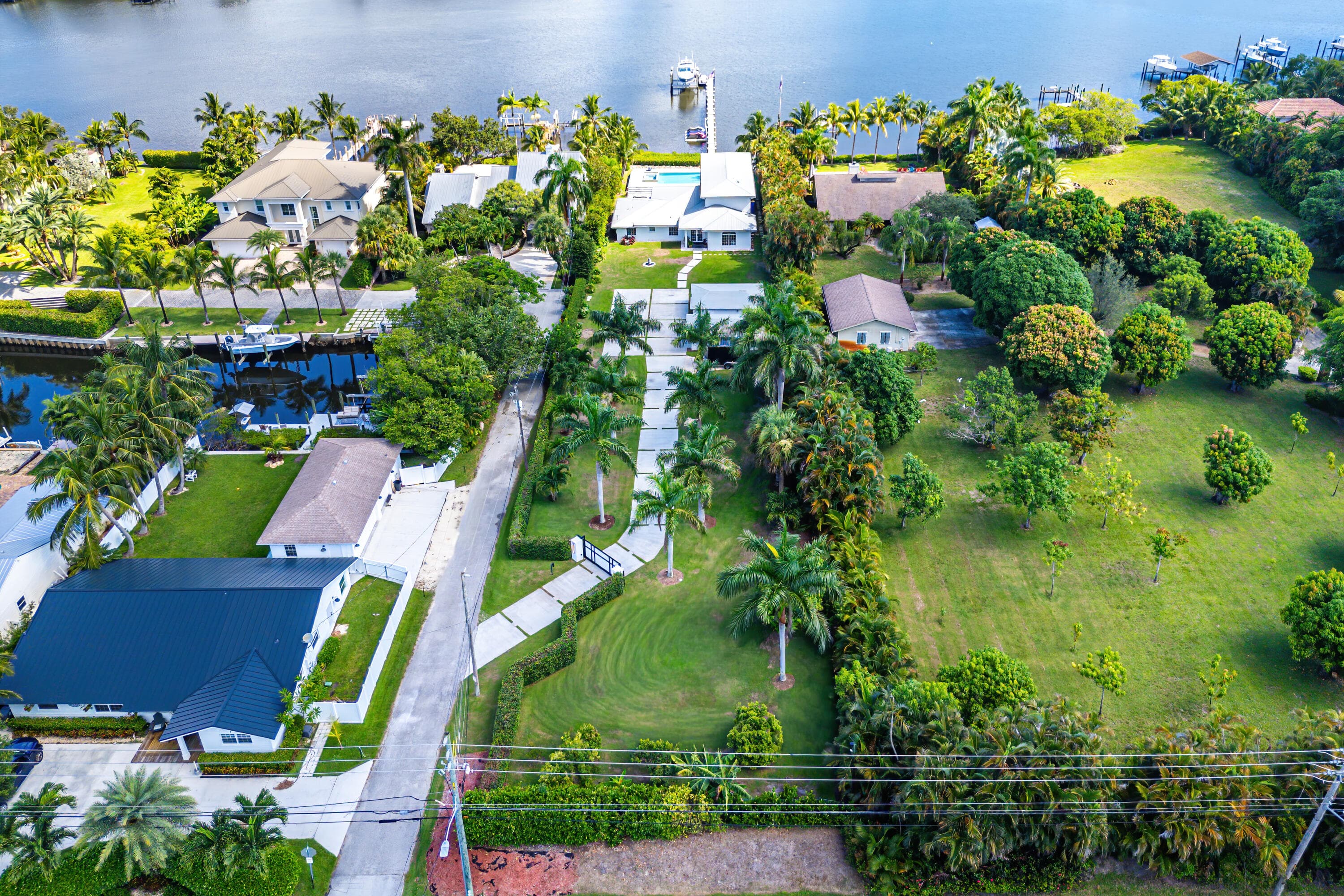 5447 Center Street, Jupiter, view 2