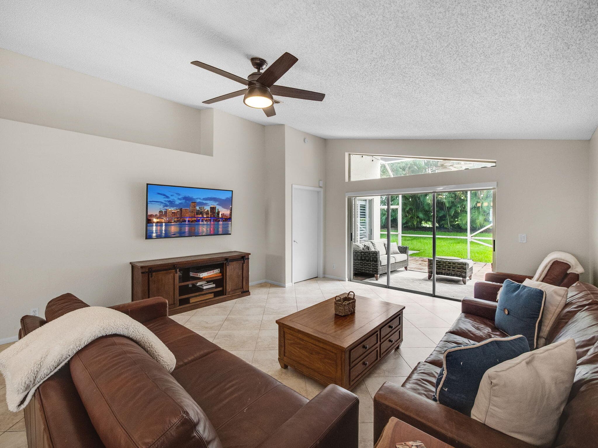 1802 S Club Drive, Wellington, view 5