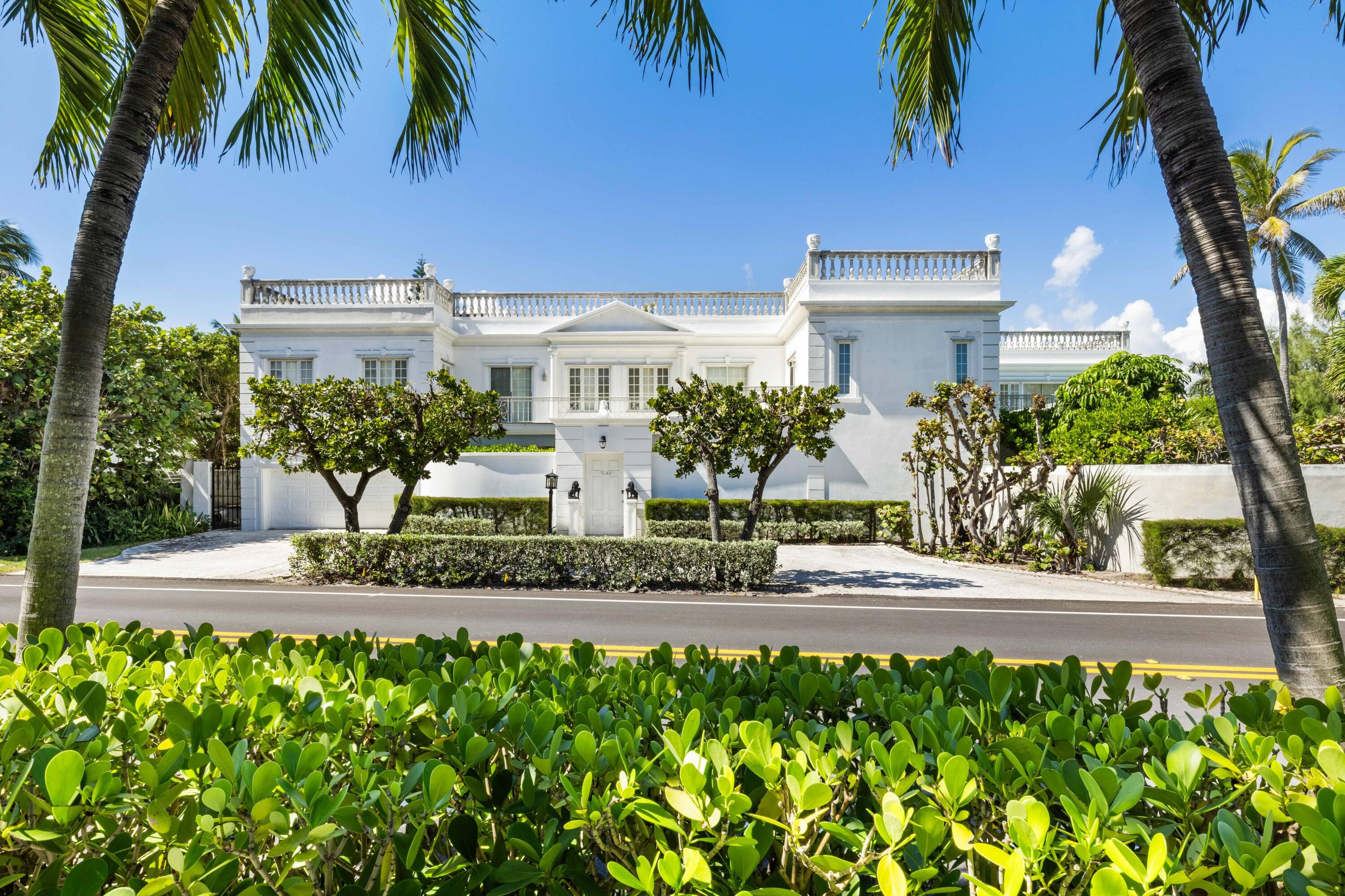 1048 S Ocean Boulevard, Palm Beach