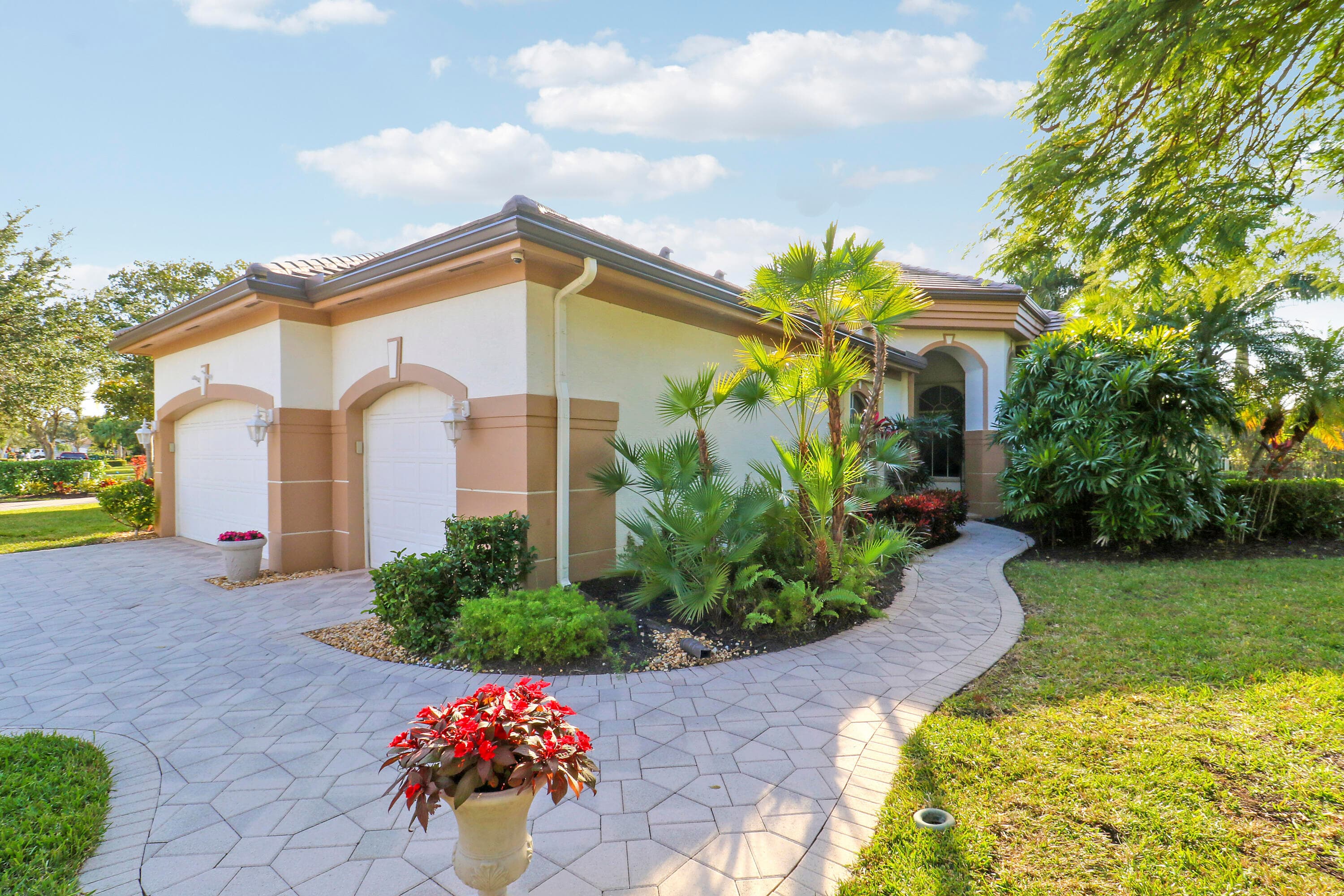 8216 Cypress Point Road, West Palm Beach, view 2