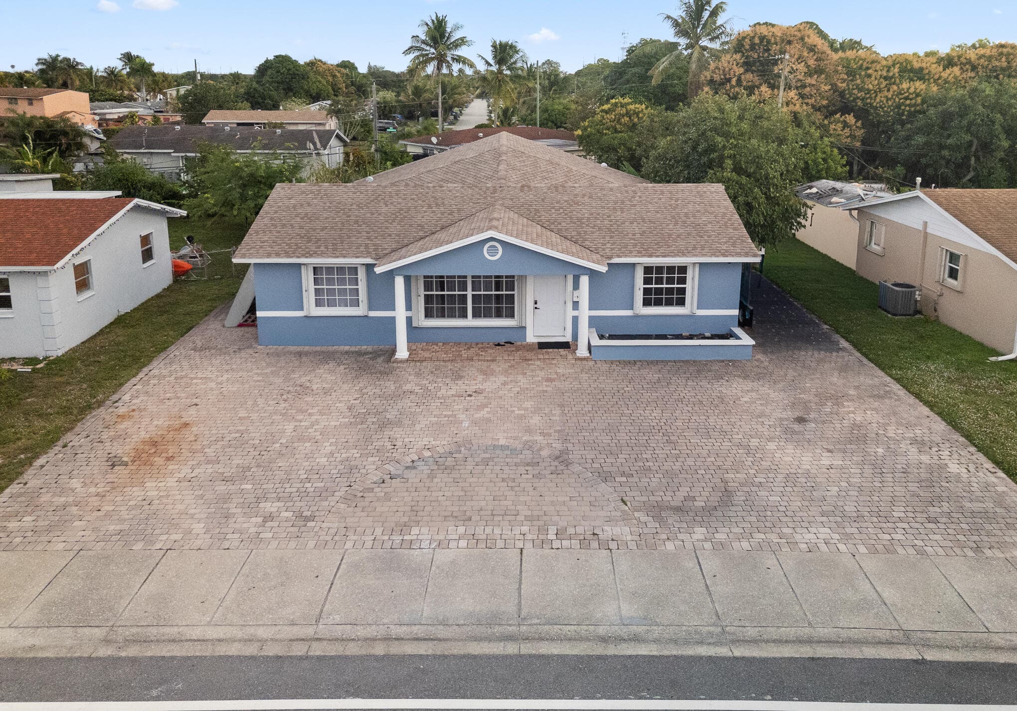 5772 N Haverhill Road N, West Palm Beach, view 3