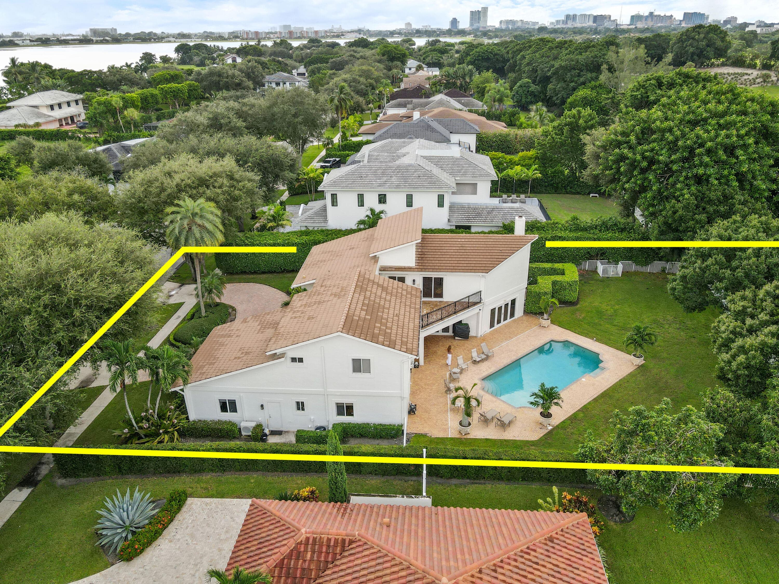 2801 Embassy Drive, West Palm Beach, view 2