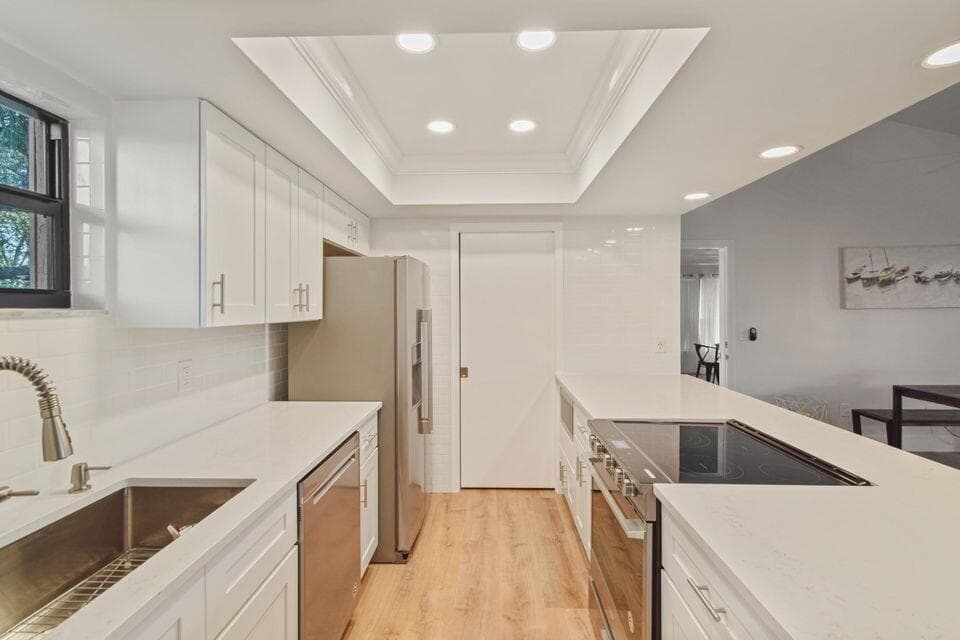 11863 Wimbledon Circle Unit 508, Wellington, view 2