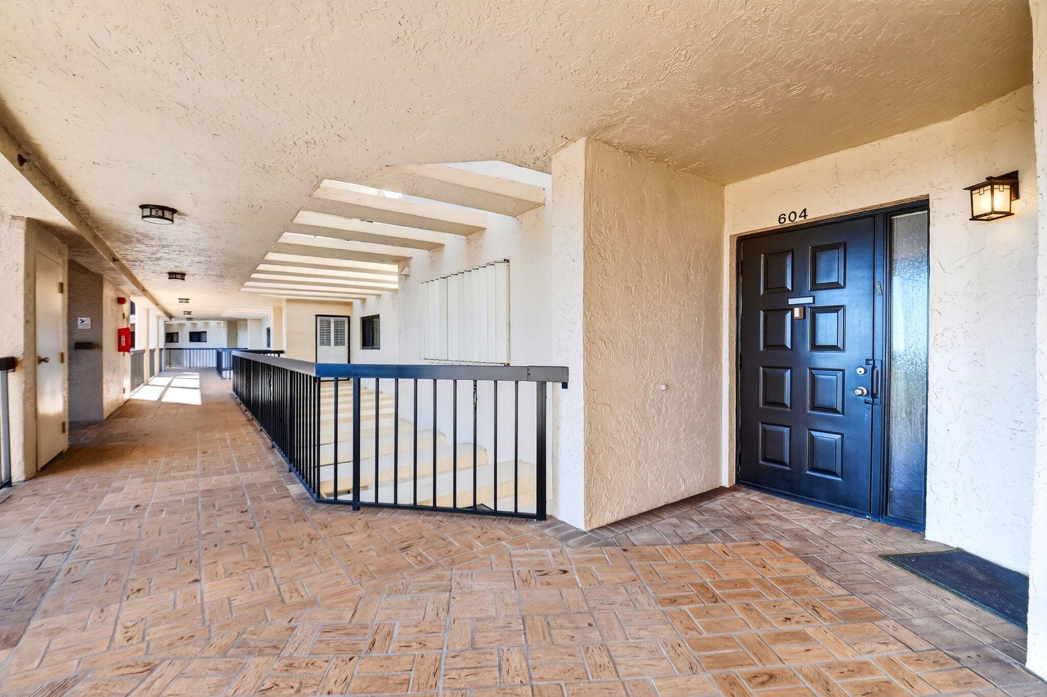 5279 Fountains Drive S Unit 604, Lake Worth, view 3