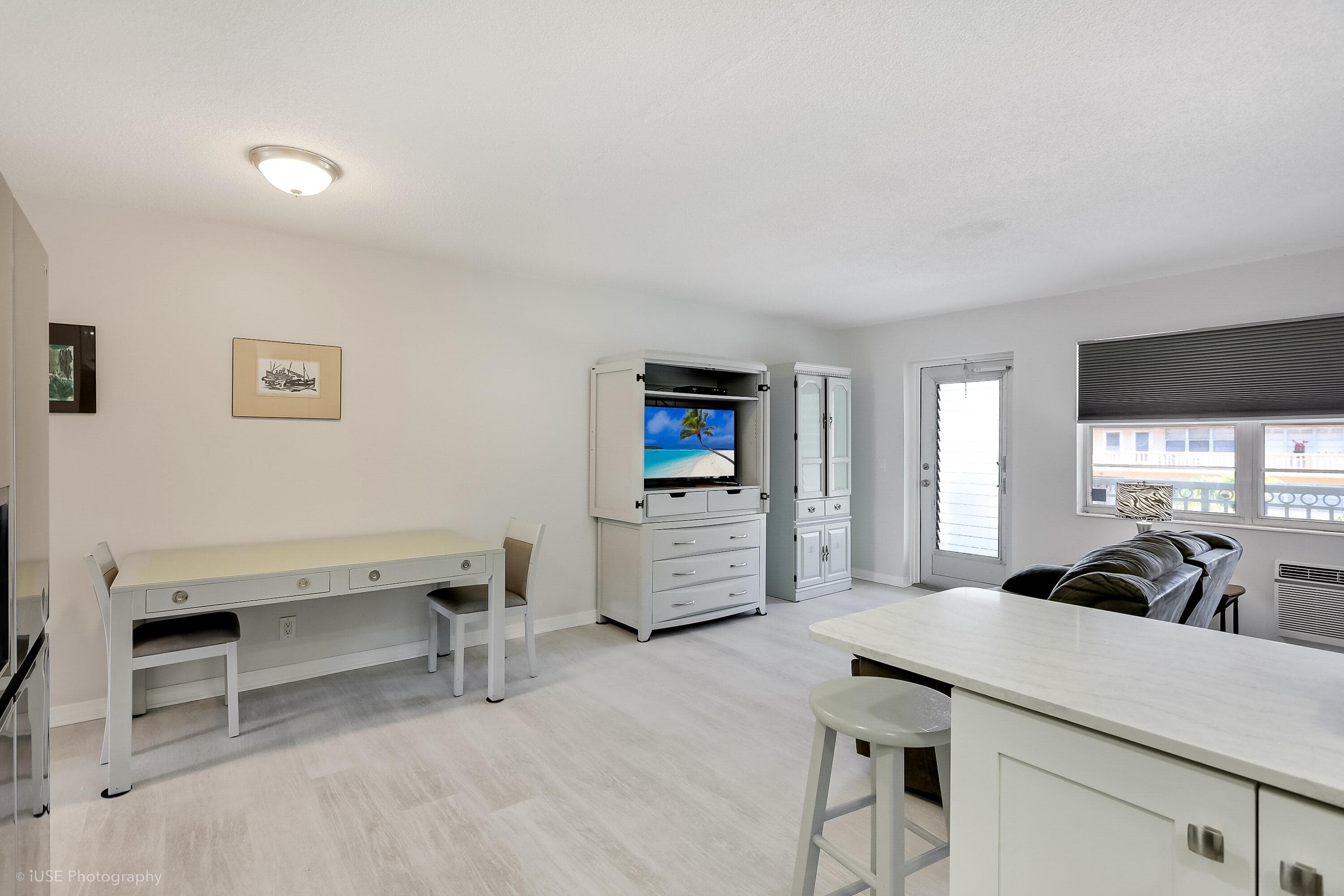 94 Hastings F, West Palm Beach, view 4