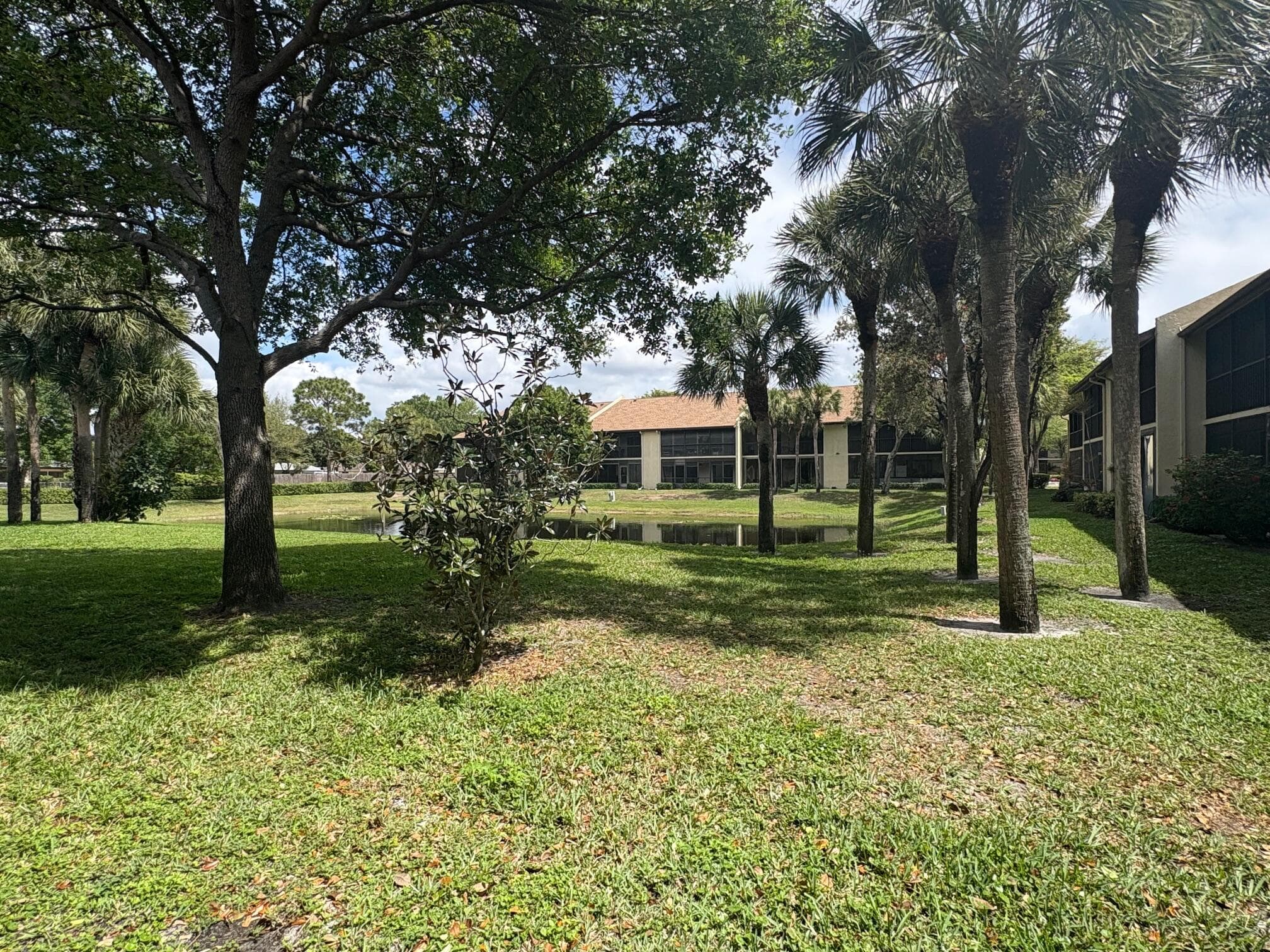 7831 Willow Spring Drive Unit 526, Lake Worth, view 3
