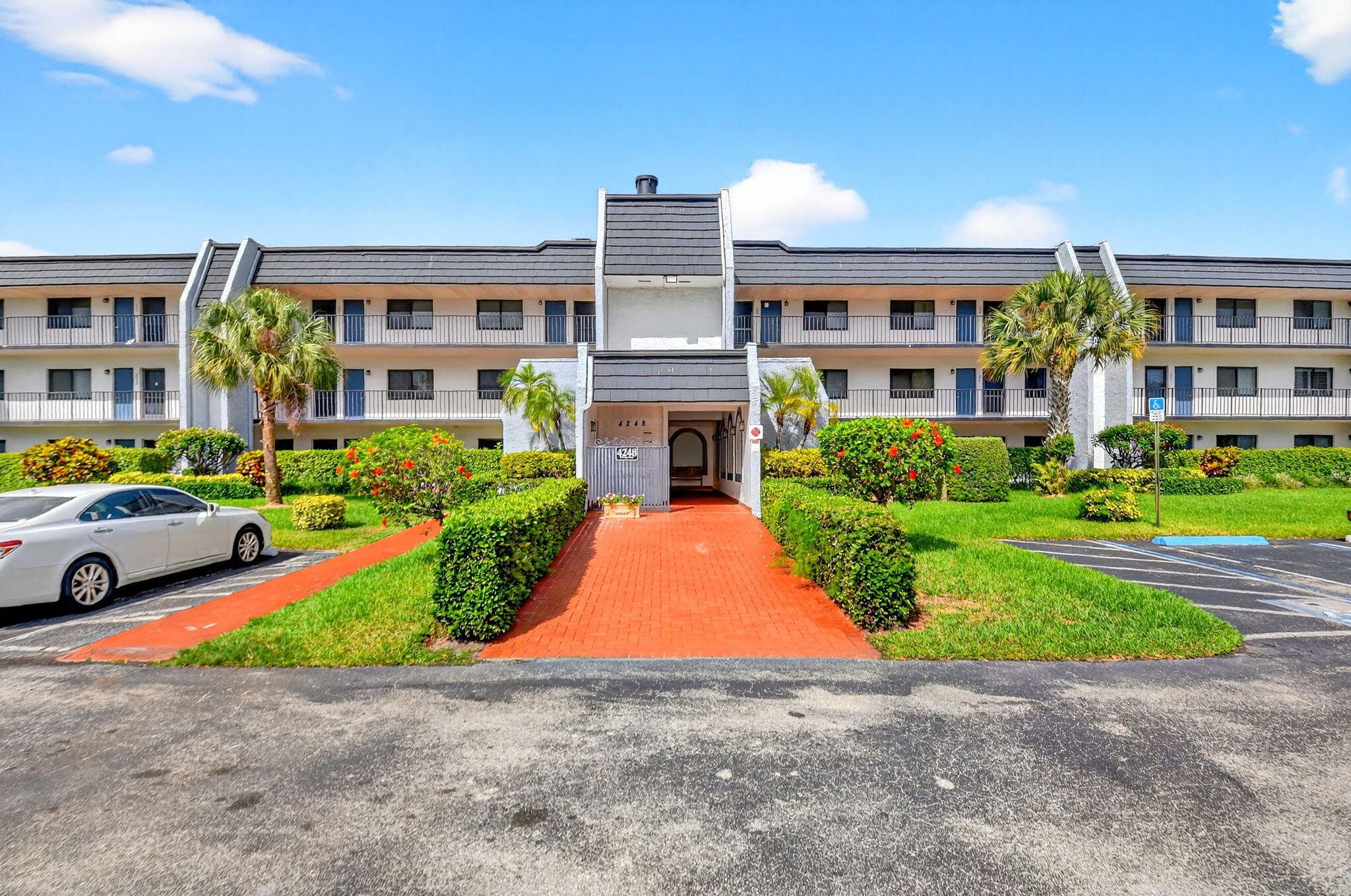 4248 Deste Court Unit 304, Lake Worth, view 2
