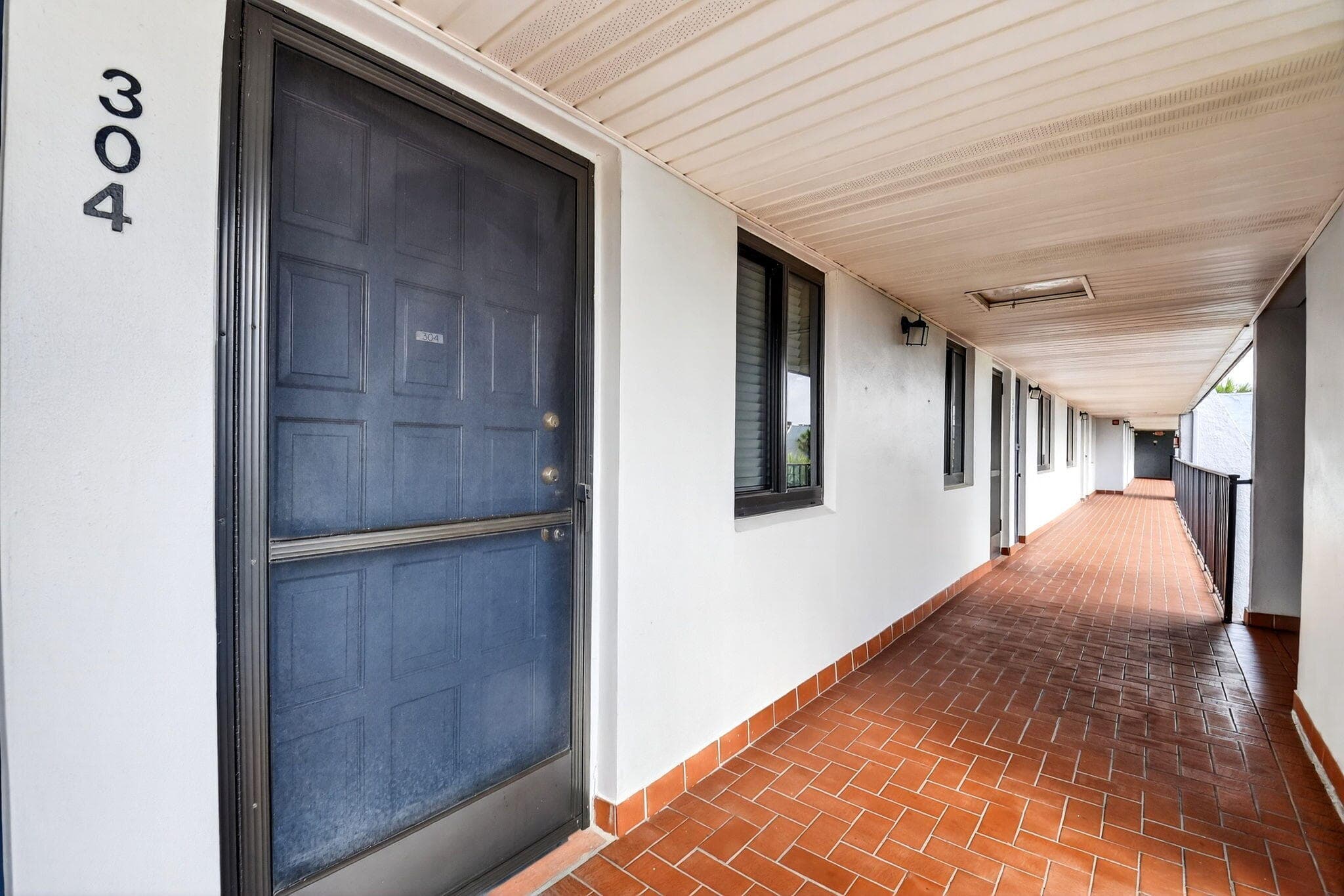 4248 Deste Court Unit 304, Lake Worth, view 3
