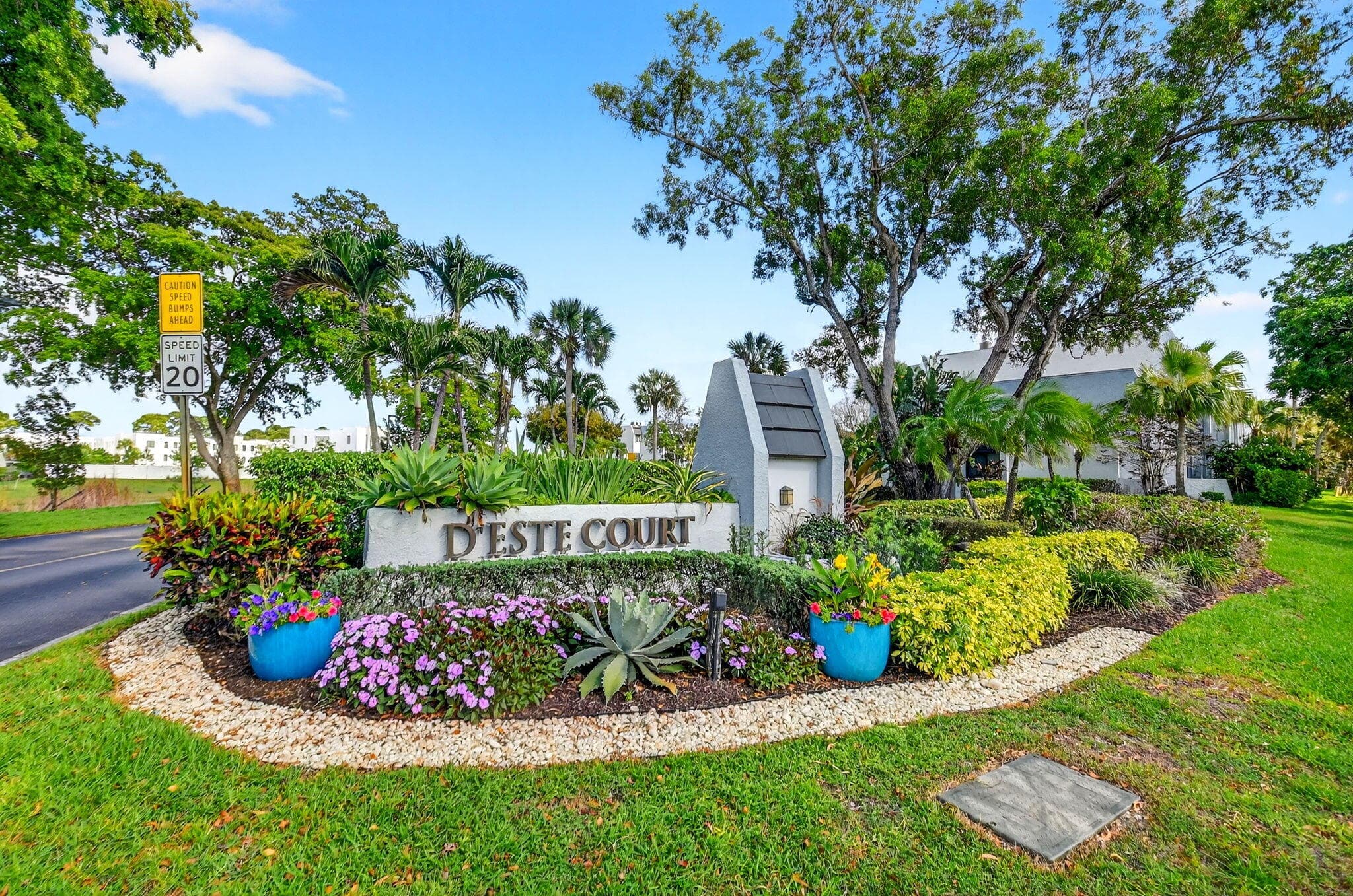 4290 Deste Court Unit 303, Lake Worth