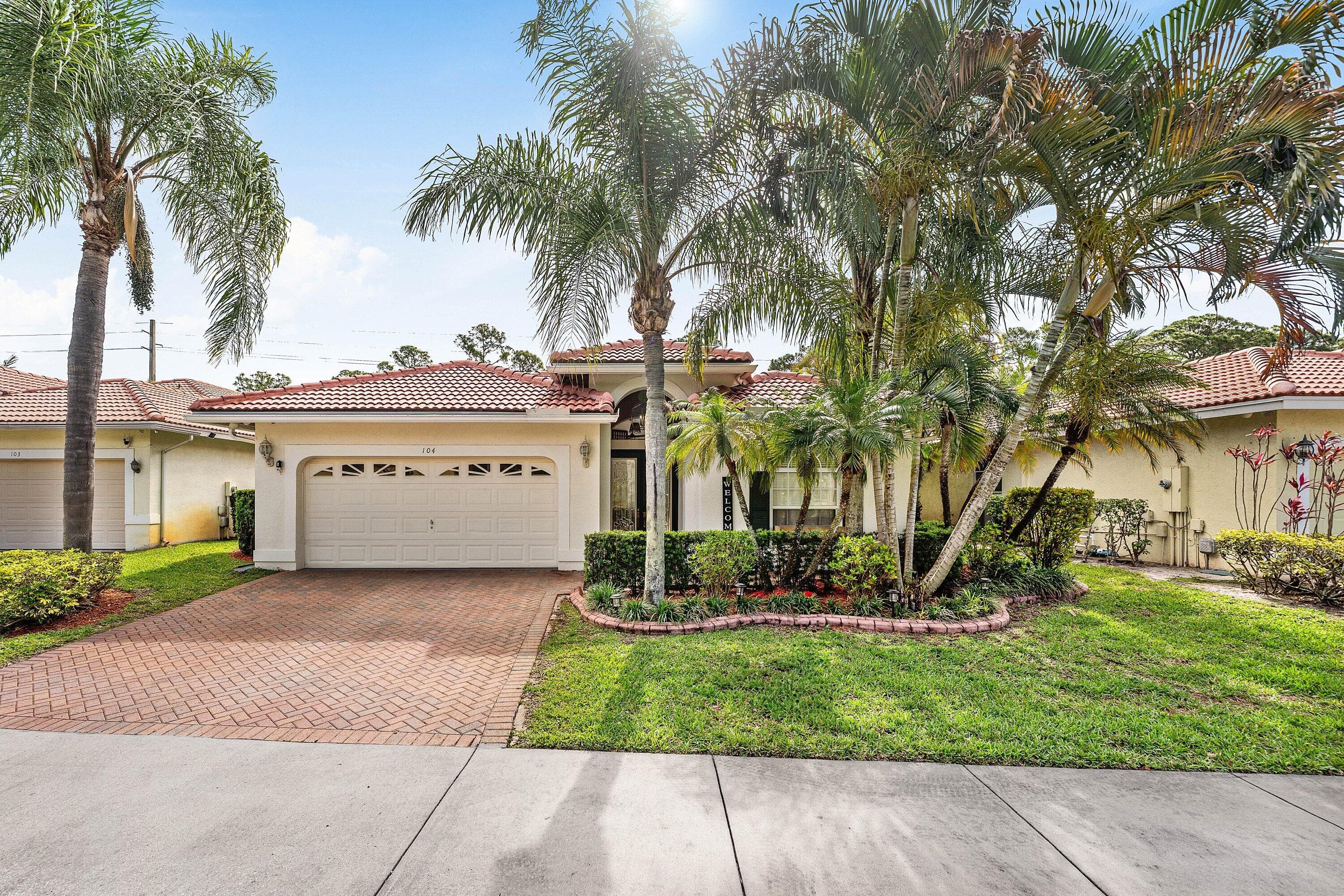 104 Hidden Hollow, Palm Beach Gardens