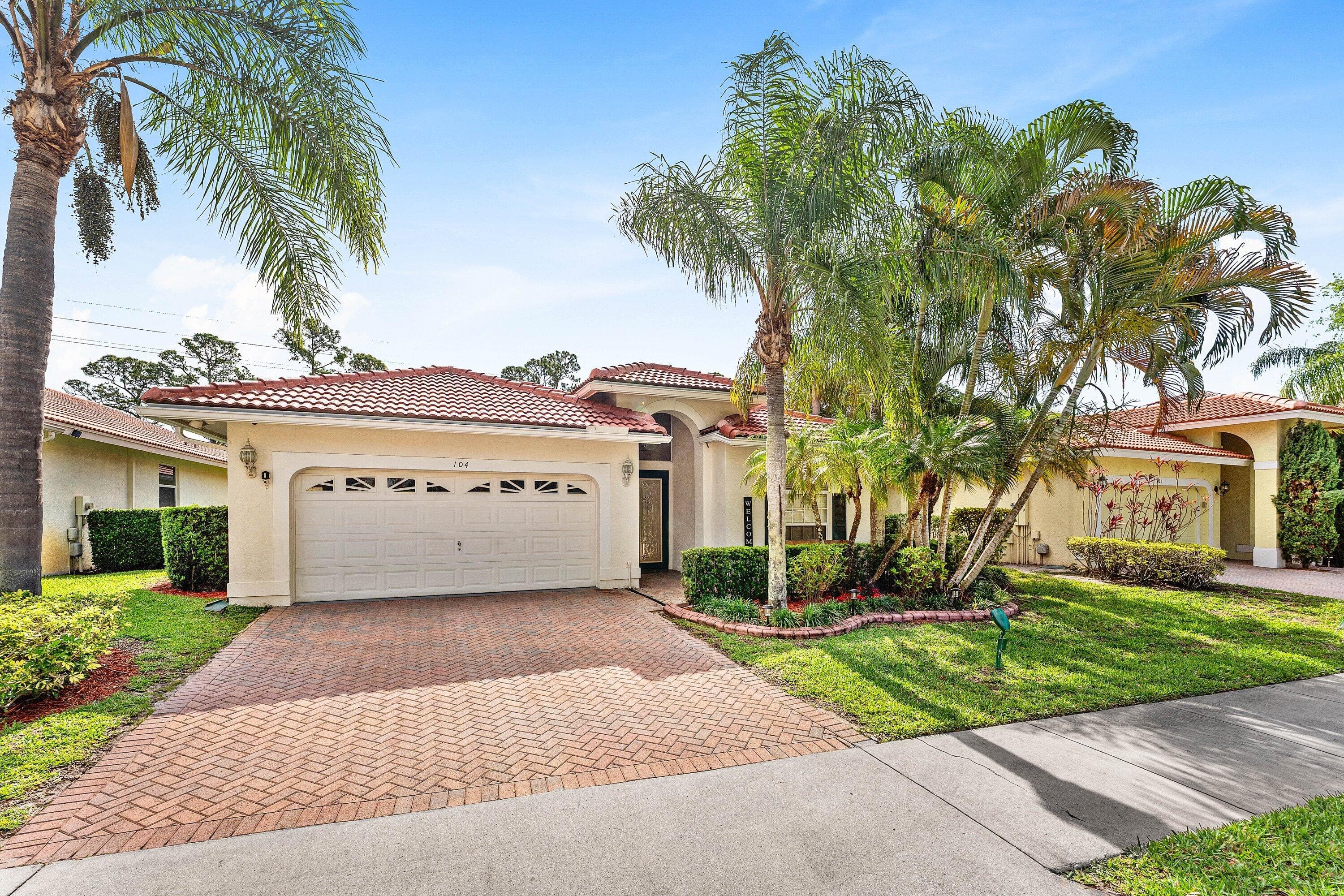 104 Hidden Hollow, Palm Beach Gardens, view 3