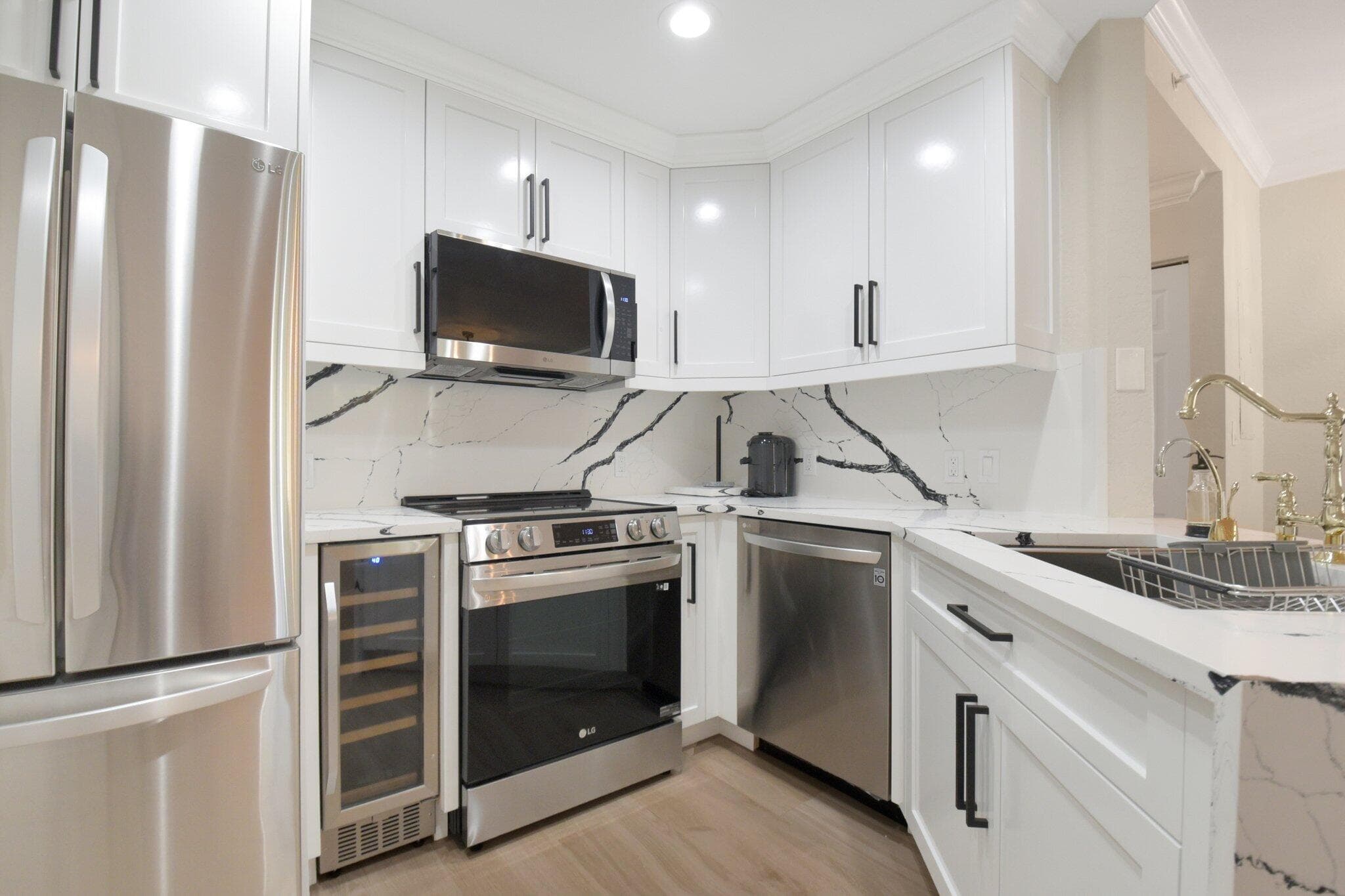 1803 N Flagler Drive Unit 203, West Palm Beach, view 3