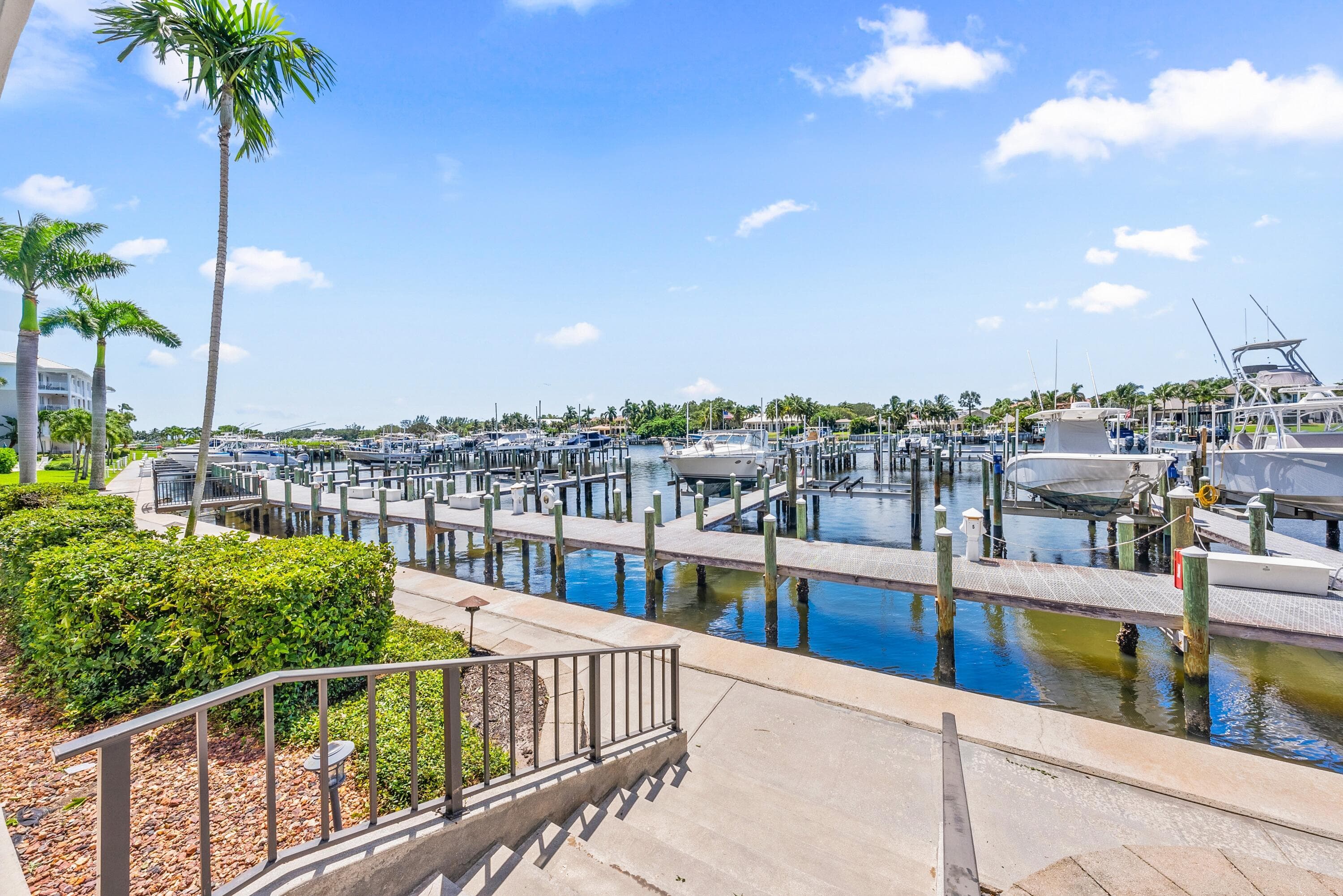 542 Bay Colony Drive N Unit 542, Juno Beach, view 3