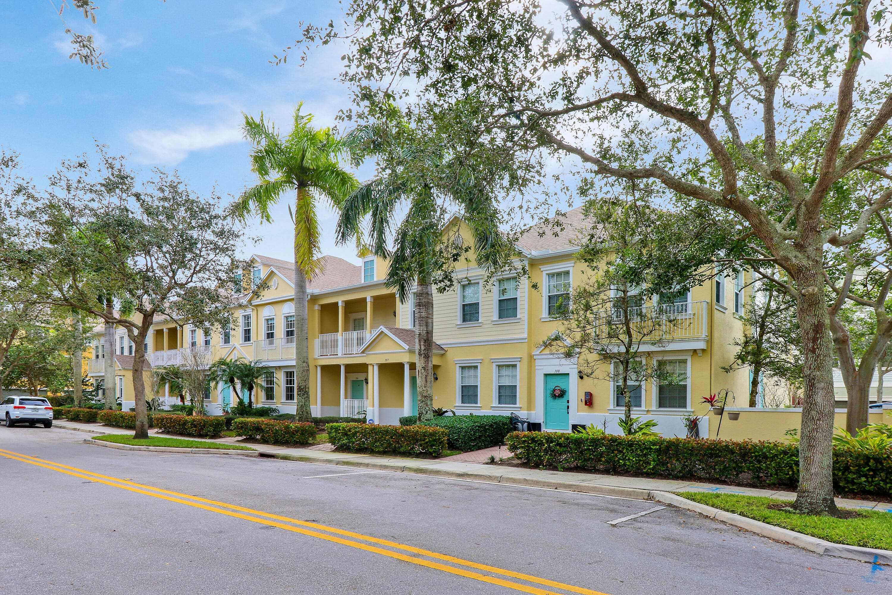 118 Seagrape Drive Unit 105, Jupiter, view 2