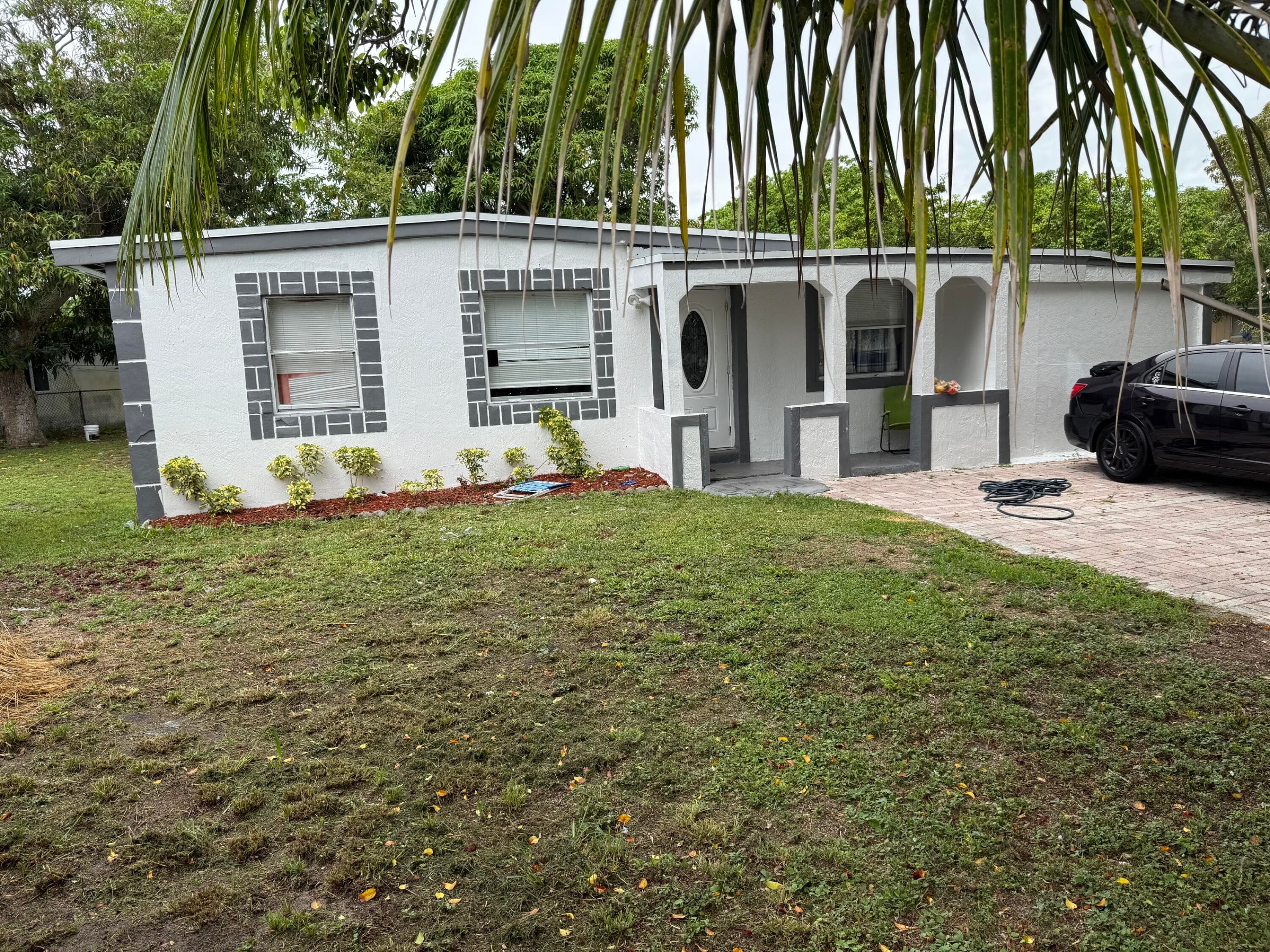 440 Tulip Tree Drive, Lake Worth