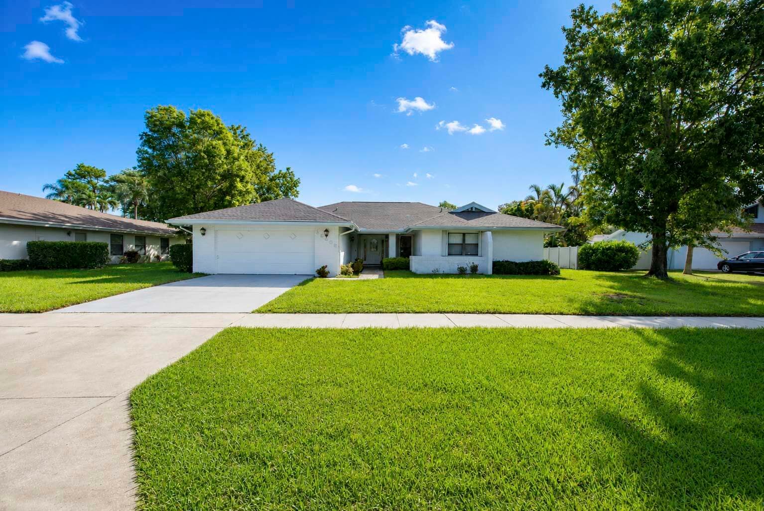 12403 Westhall Place, Wellington