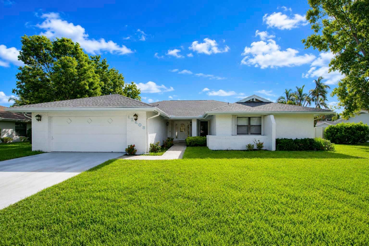 12403 Westhall Place, Wellington, view 3