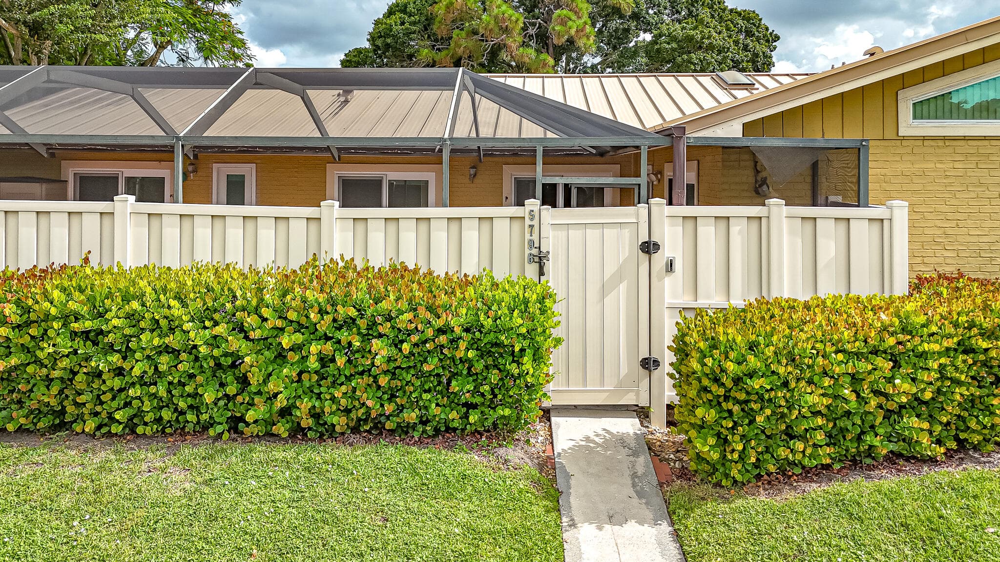 5796 Golden Eagle Circle, Palm Beach Gardens
