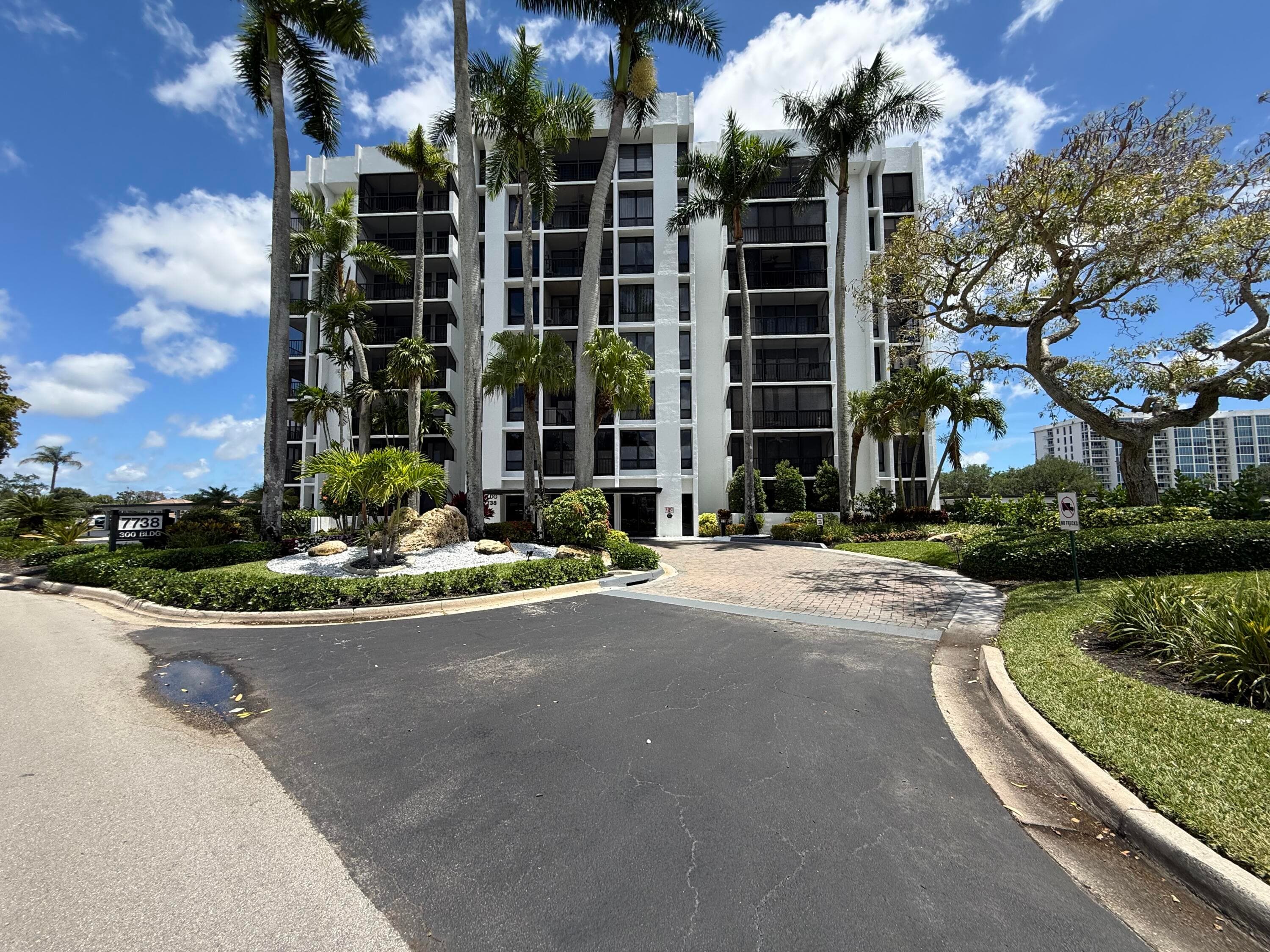 7738 Lakeside Boulevard Unit 373, Boca Raton, view 2