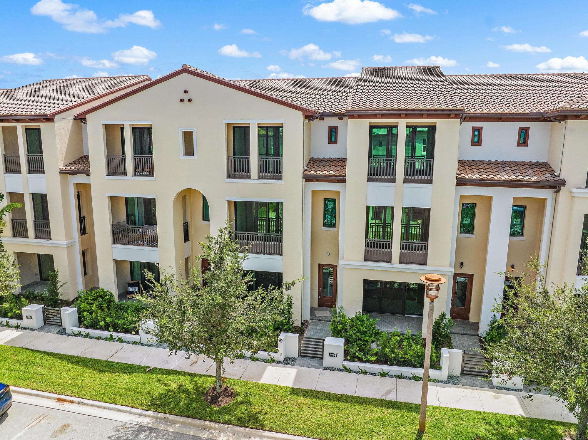 5268 Beckman Terrace, Palm Beach Gardens, view 4