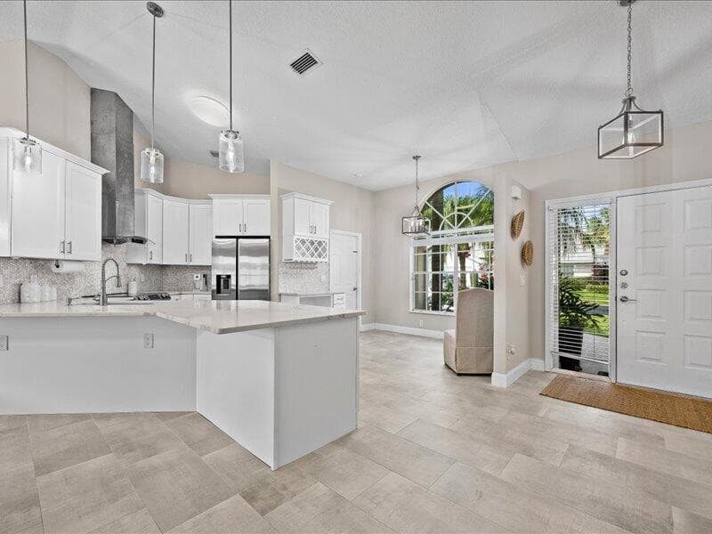 237 MOCCASIN Trail W, Jupiter, view 3