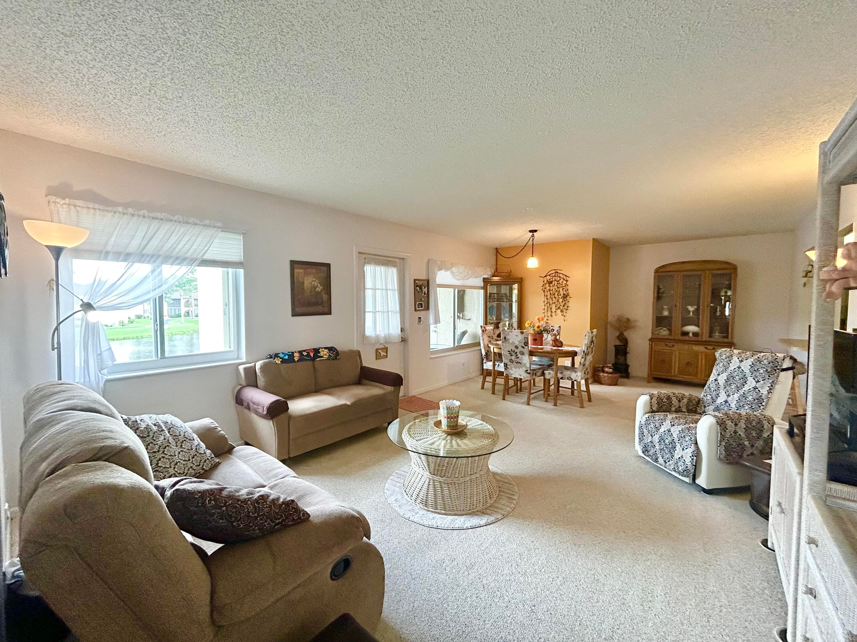 132 Lake Pine Circle Unit B-2, Greenacres, view 3