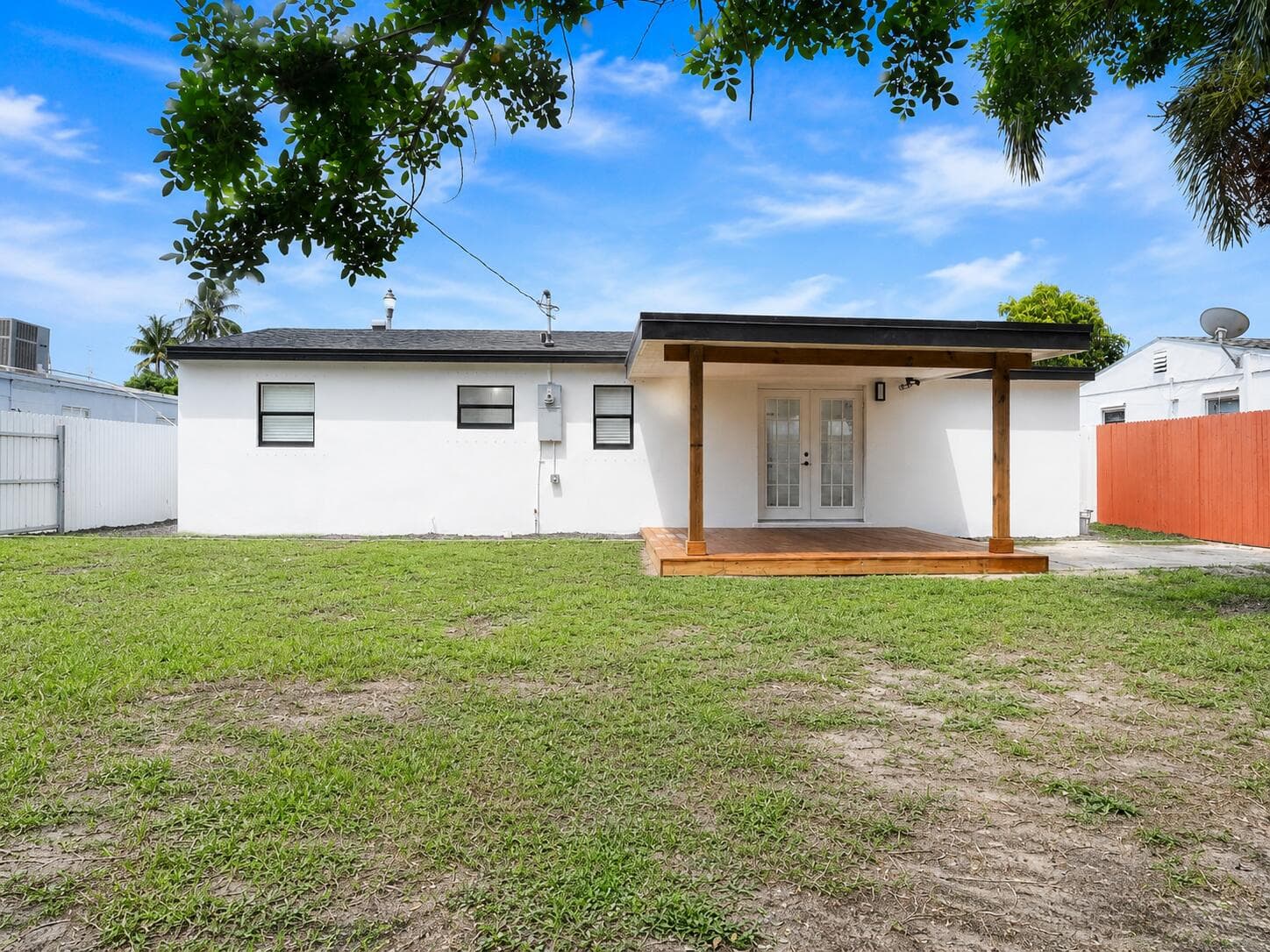 2013 Longwood Road, West Palm Beach, view 4