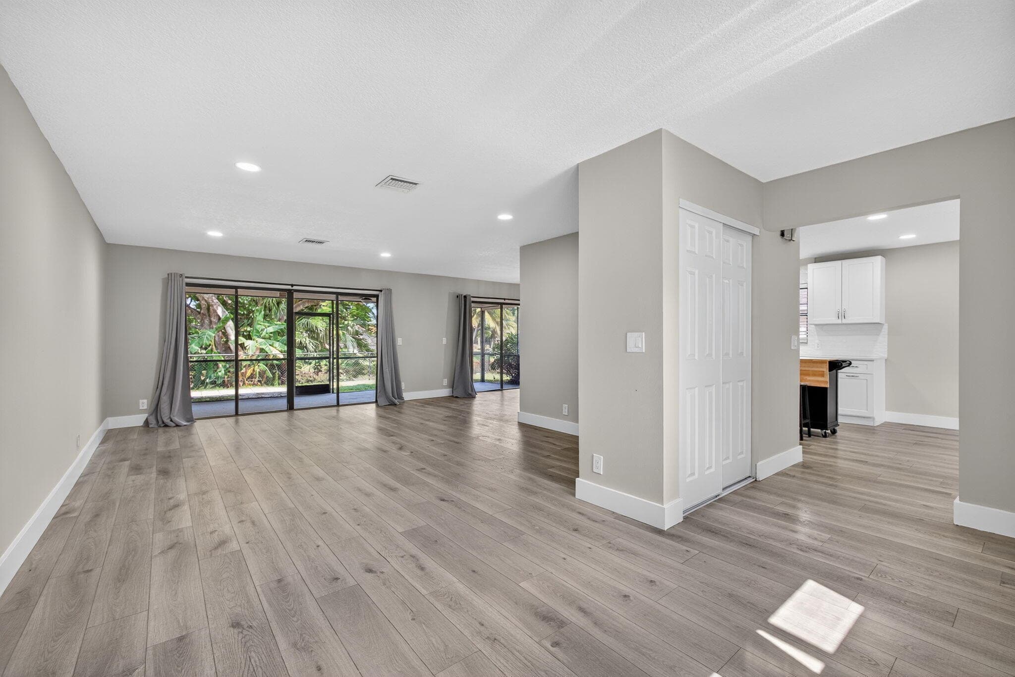 1202 Essex Drive, Wellington, view 5