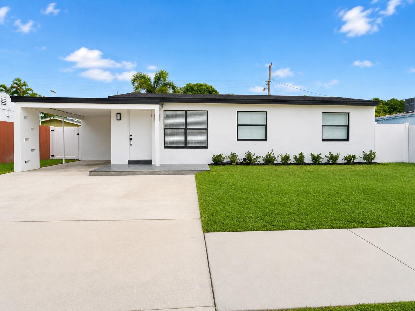 2013 Longwood Road, West Palm Beach, view 3