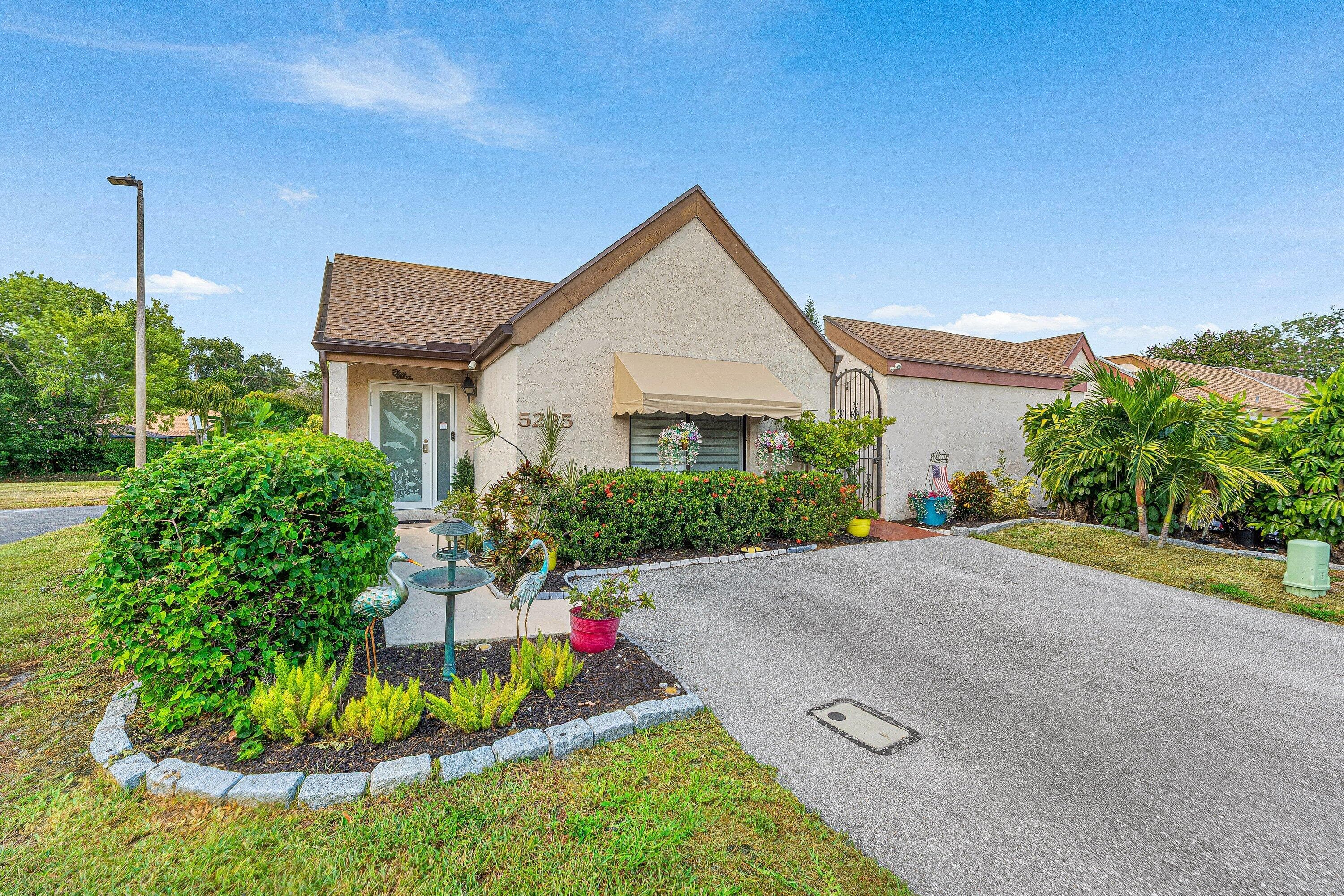 5225 Spice Drive, Palm Beach Gardens, view 2