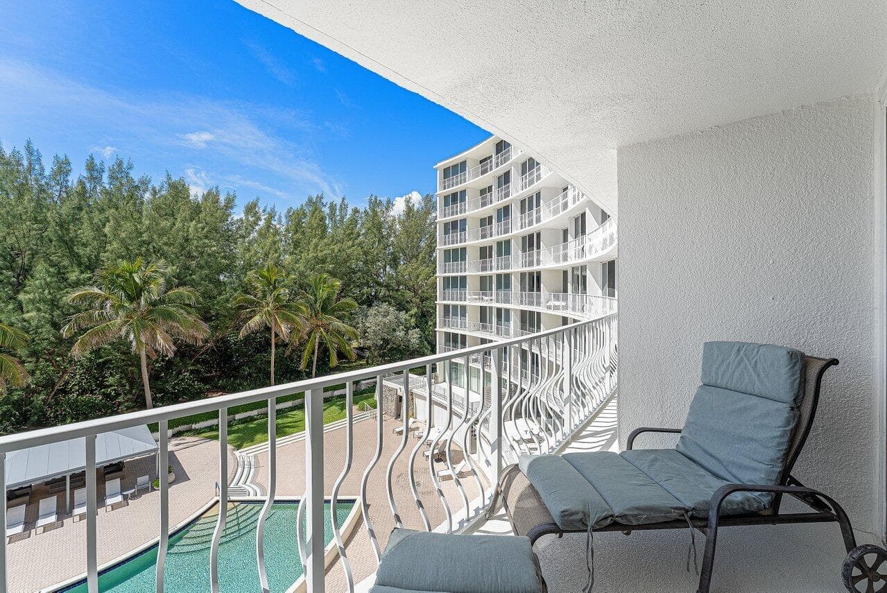 2774 S Ocean Boulevard Unit 409, Palm Beach, view 4