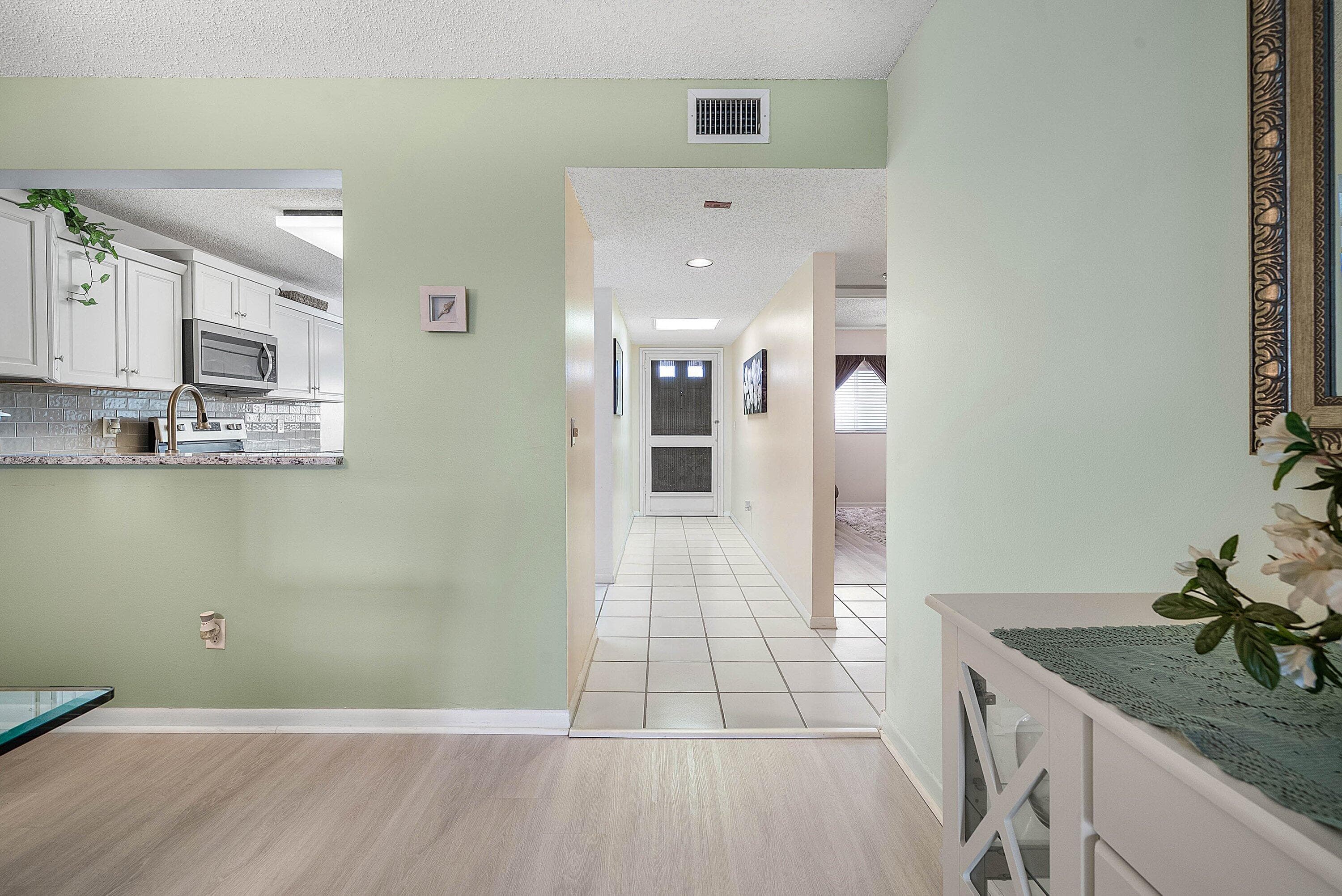 4735 LUCERNE LAKES Boulevard E Unit 402, Lake Worth, view 5
