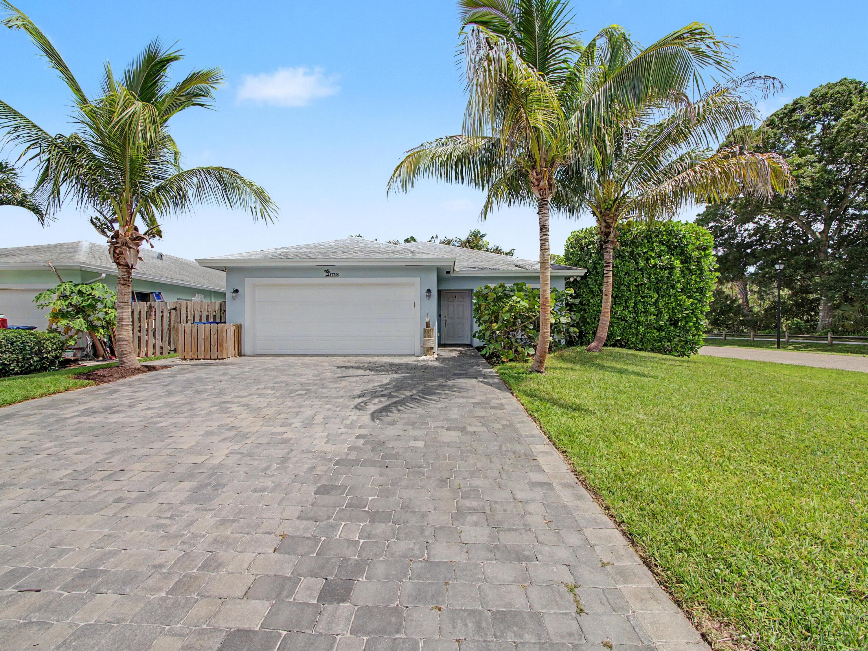 17700 Cornelia Avenue, Jupiter, view 2