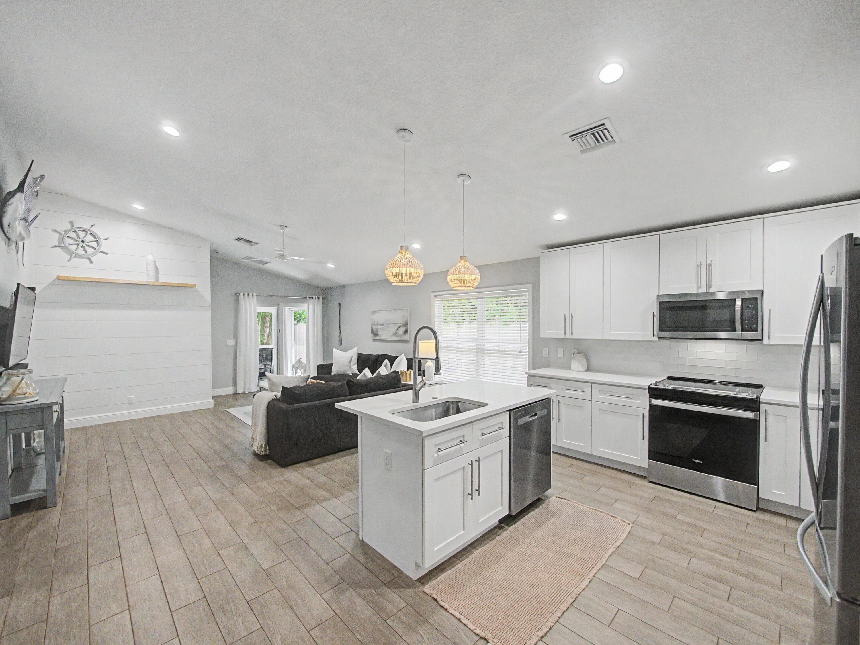 17700 Cornelia Avenue, Jupiter, view 4
