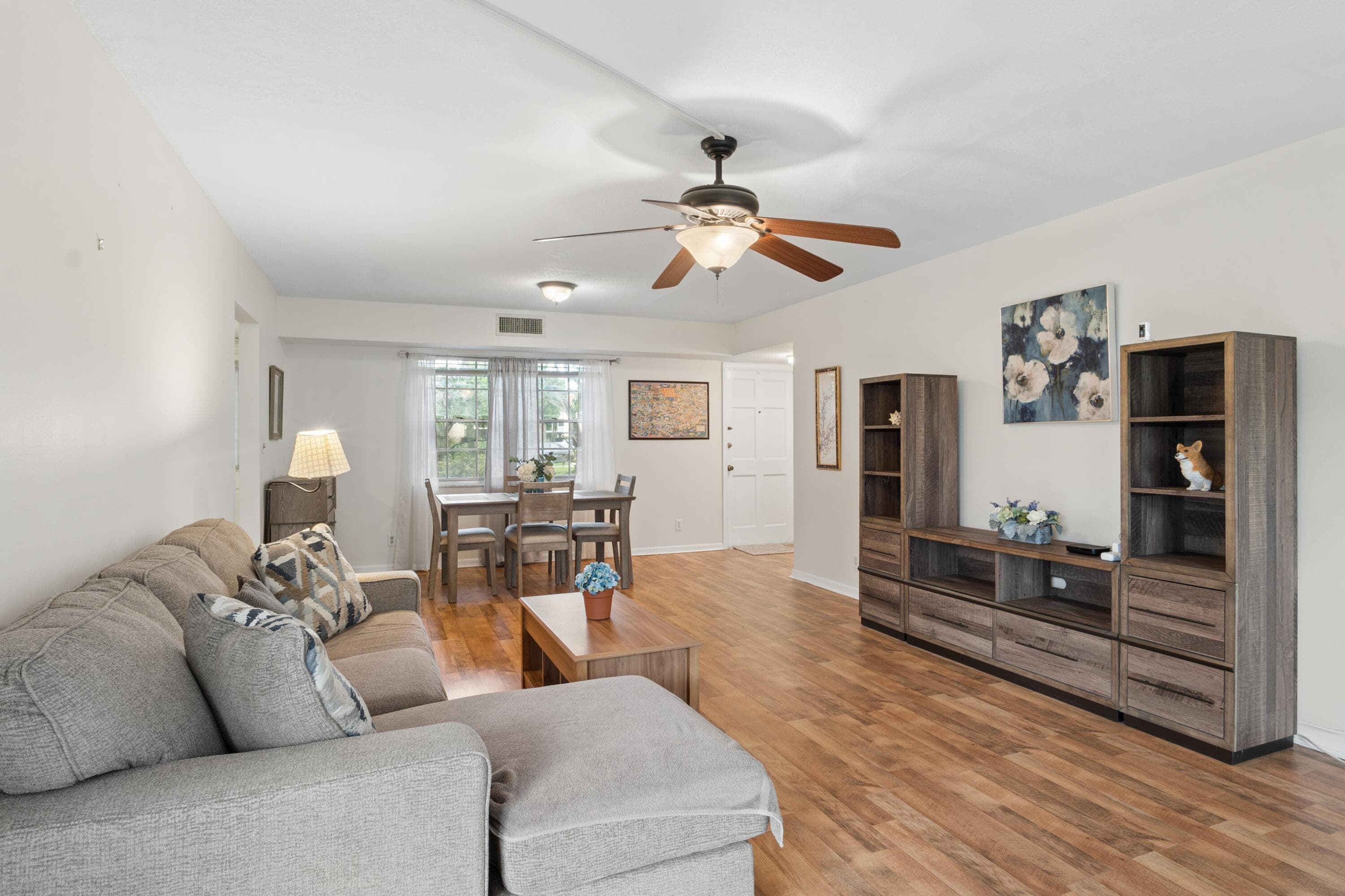 5570 Tamberlane Circle Unit 130, Palm Beach Gardens, view 3