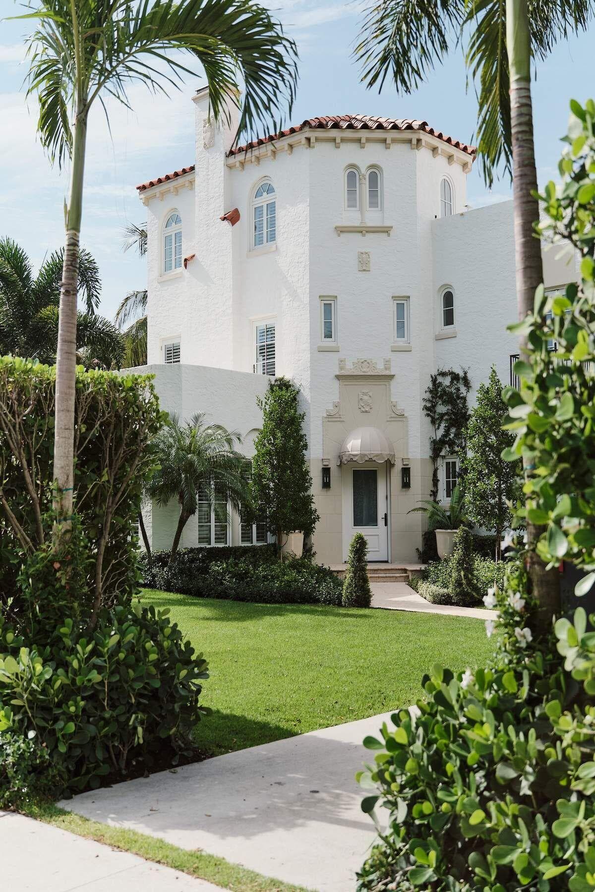 130 Brazilian Avenue, Palm Beach, view 2