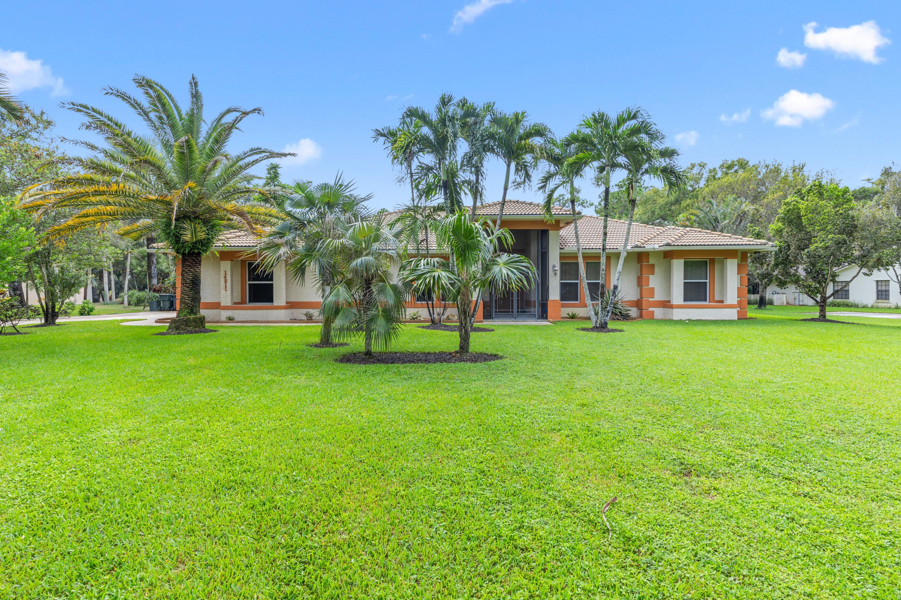 14811 Horseshoe Trace, Wellington, view 3