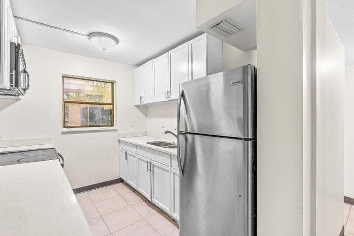 1880 N Congress Avenue Unit 104, West Palm Beach, view 4