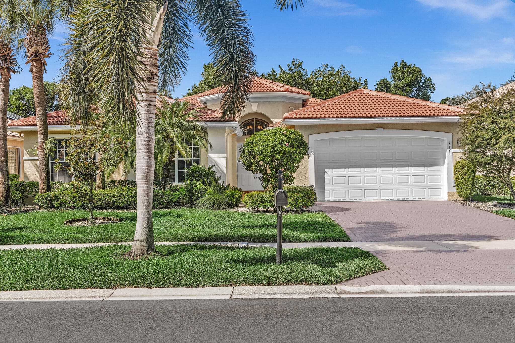 7203 Arcadia Bay Court, Delray Beach