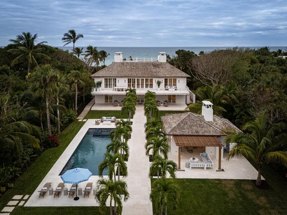 A Jupiter waterfront view in Palm Beach County